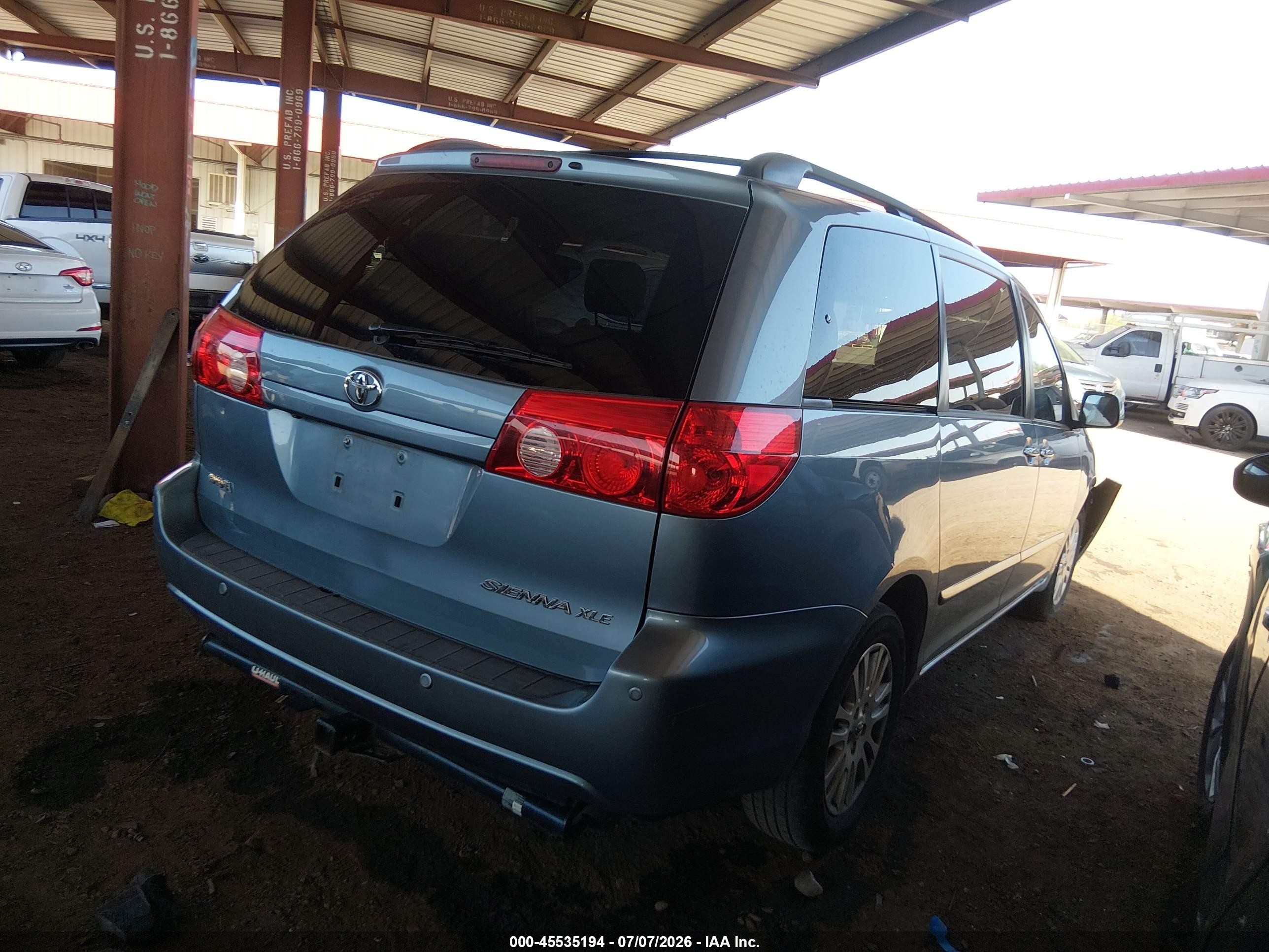 2010 Toyota Sienna Xle Light Blue vin: 5TDYK4CCXAS313016