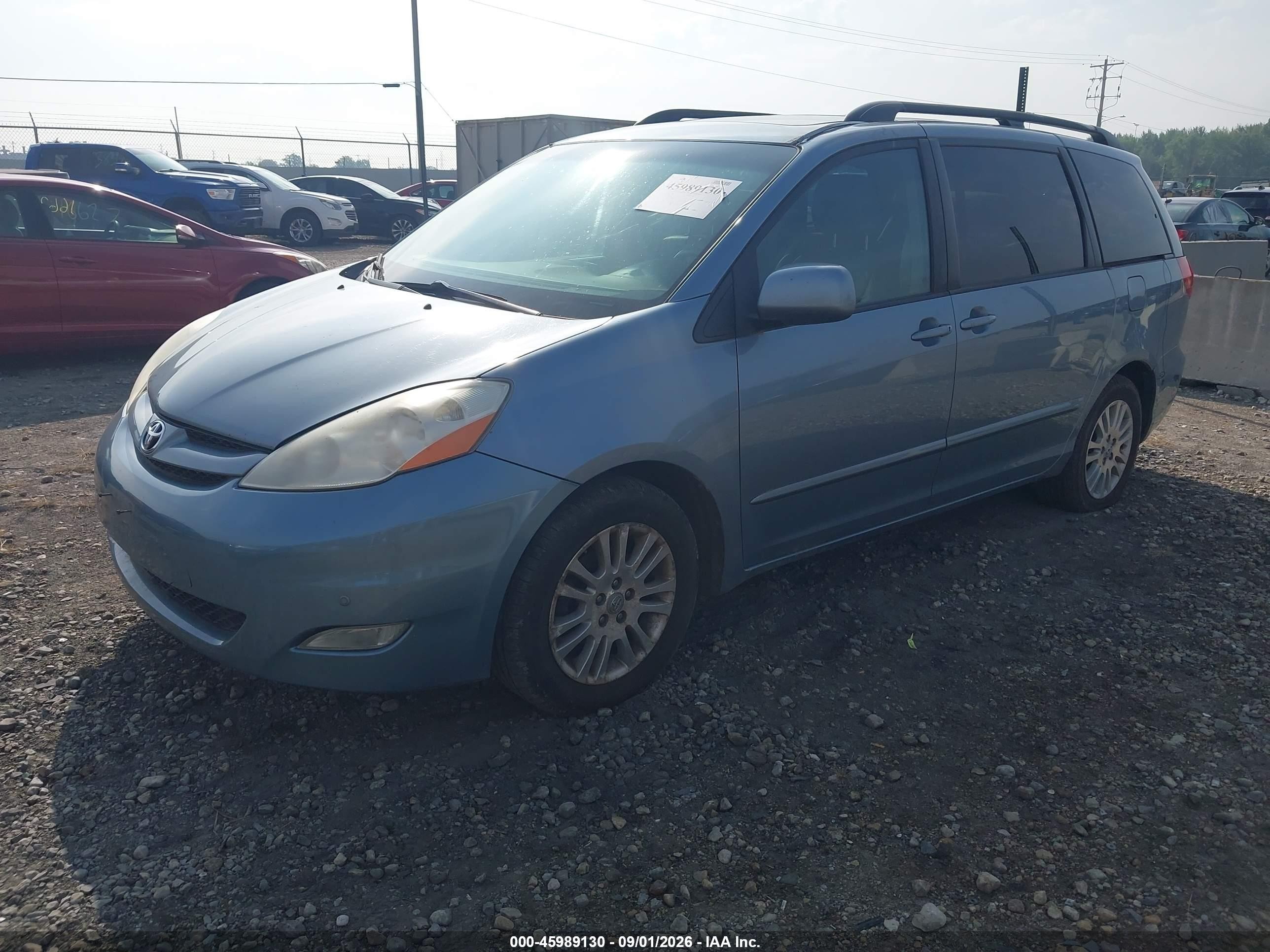 2010 Toyota Sienna Xle Light Blue vin: 5TDYK4CCXAS322007
