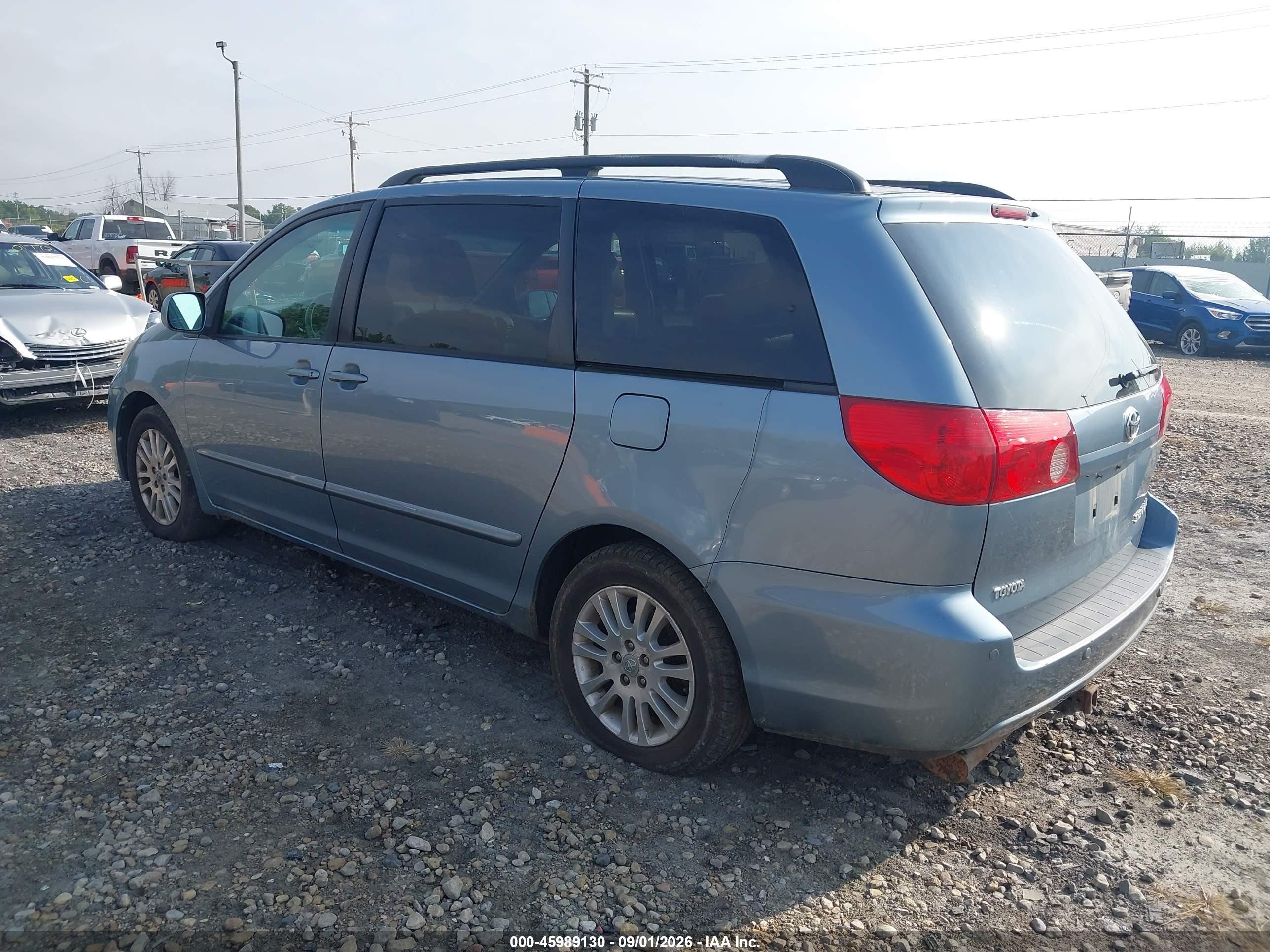 2010 Toyota Sienna Xle Light Blue vin: 5TDYK4CCXAS322007