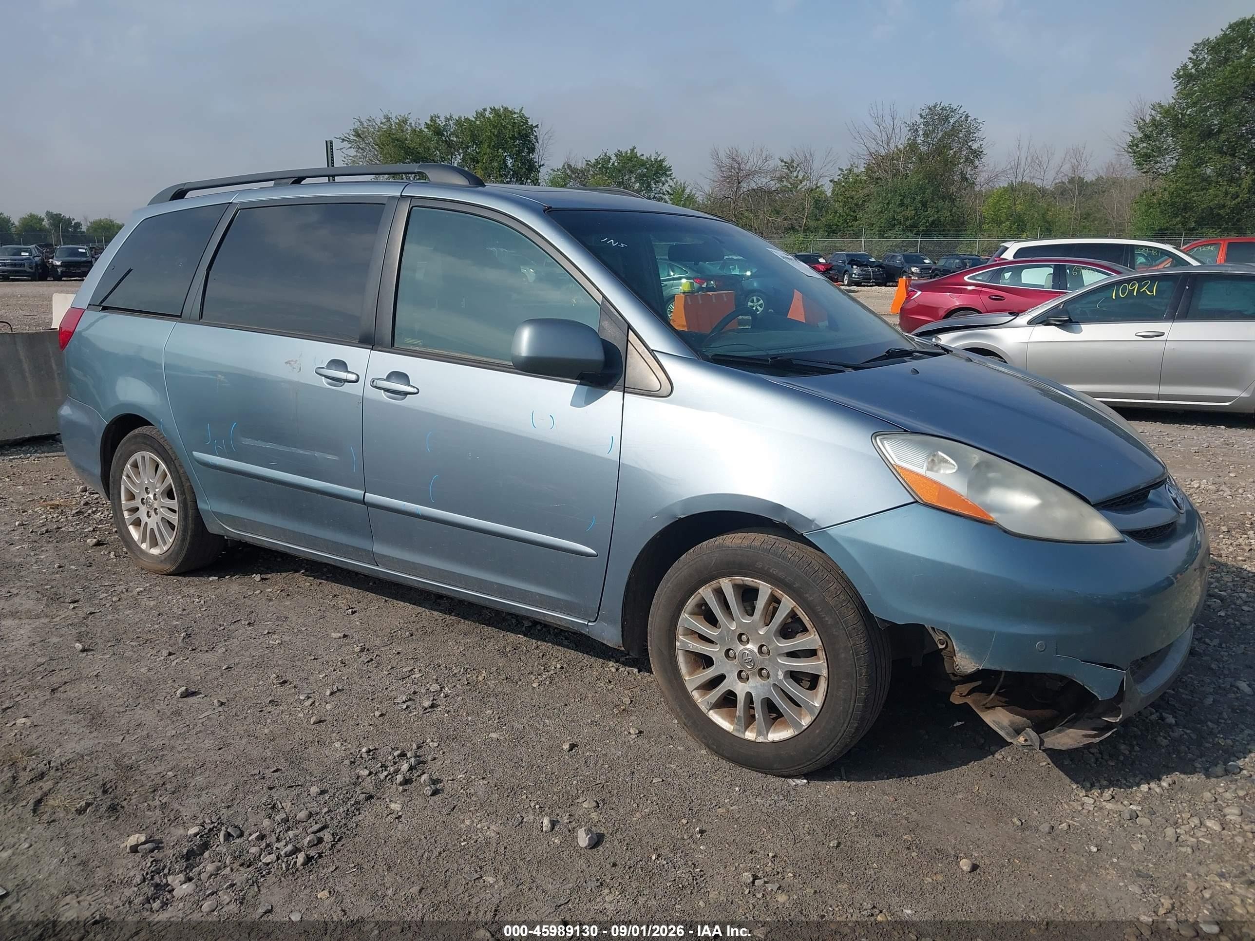 2010 Toyota Sienna Xle Light Blue vin: 5TDYK4CCXAS322007