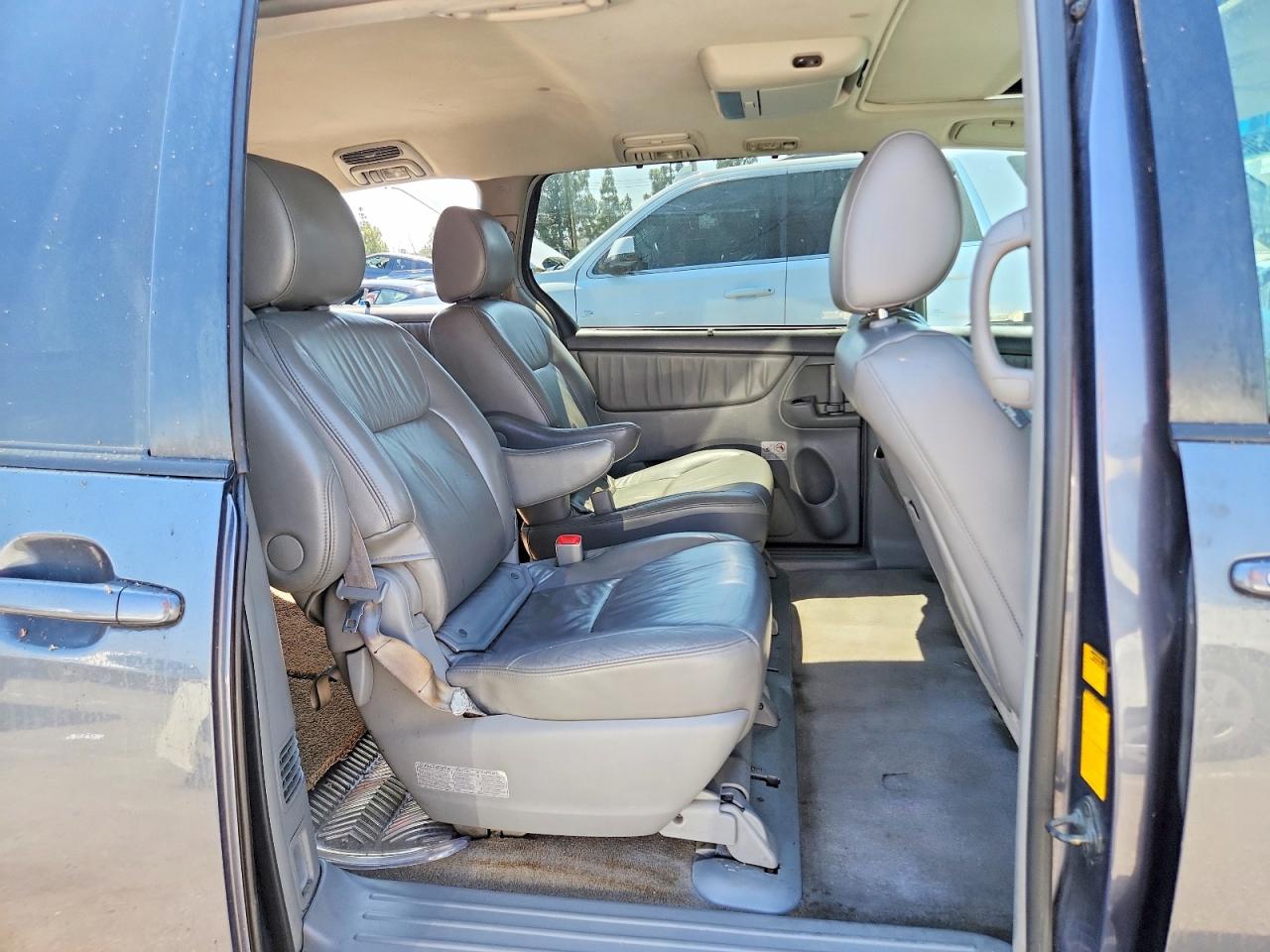 2010 Toyota Sienna Xle Charcoal vin: 5TDYK4CCXAS327840