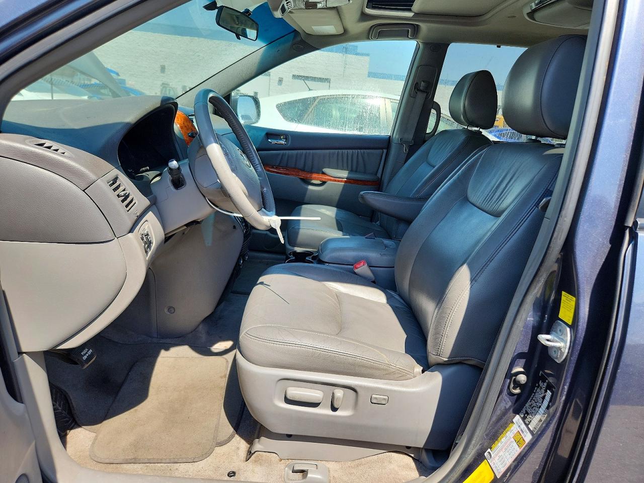 2010 Toyota Sienna Xle Charcoal vin: 5TDYK4CCXAS327840