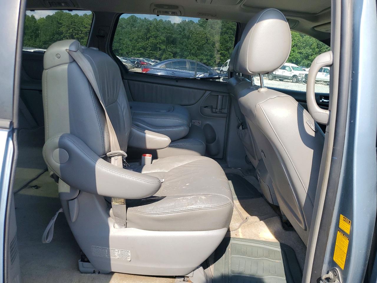 2010 Toyota Sienna Xle Blue vin: 5TDYK4CCXAS337610
