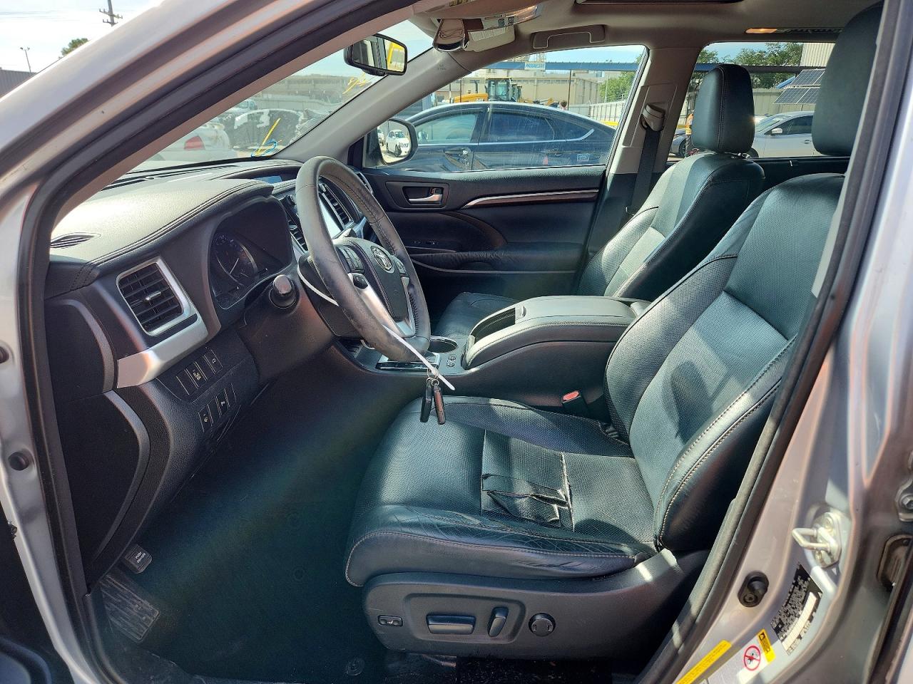 2014 Toyota Highlander Limited Silver vin: 5TDYKRFH0ES015925