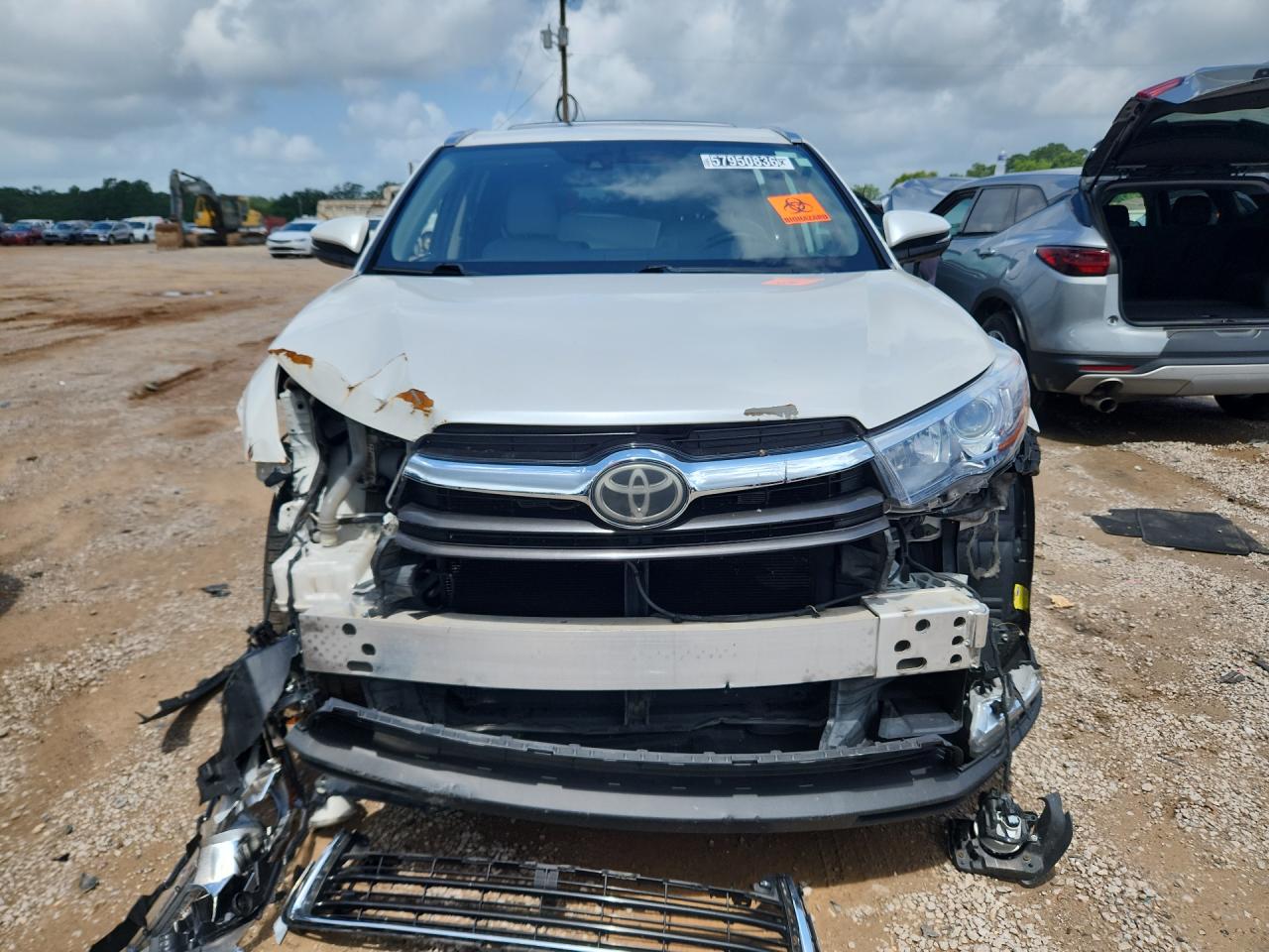 2014 Toyota Highlander Limited White vin: 5TDYKRFH1ES013133 Damage: Hood, Dent(S) W/ Paint Dmg, > 12 Inches