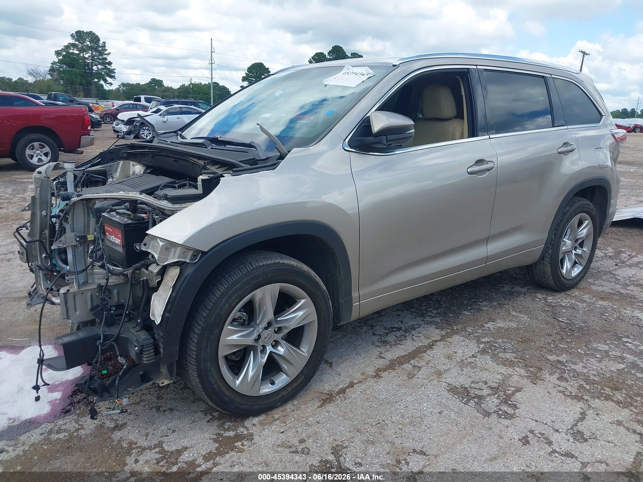 2015 Toyota Highlander Limited V6 Tan vin: 5TDYKRFH1FS094586