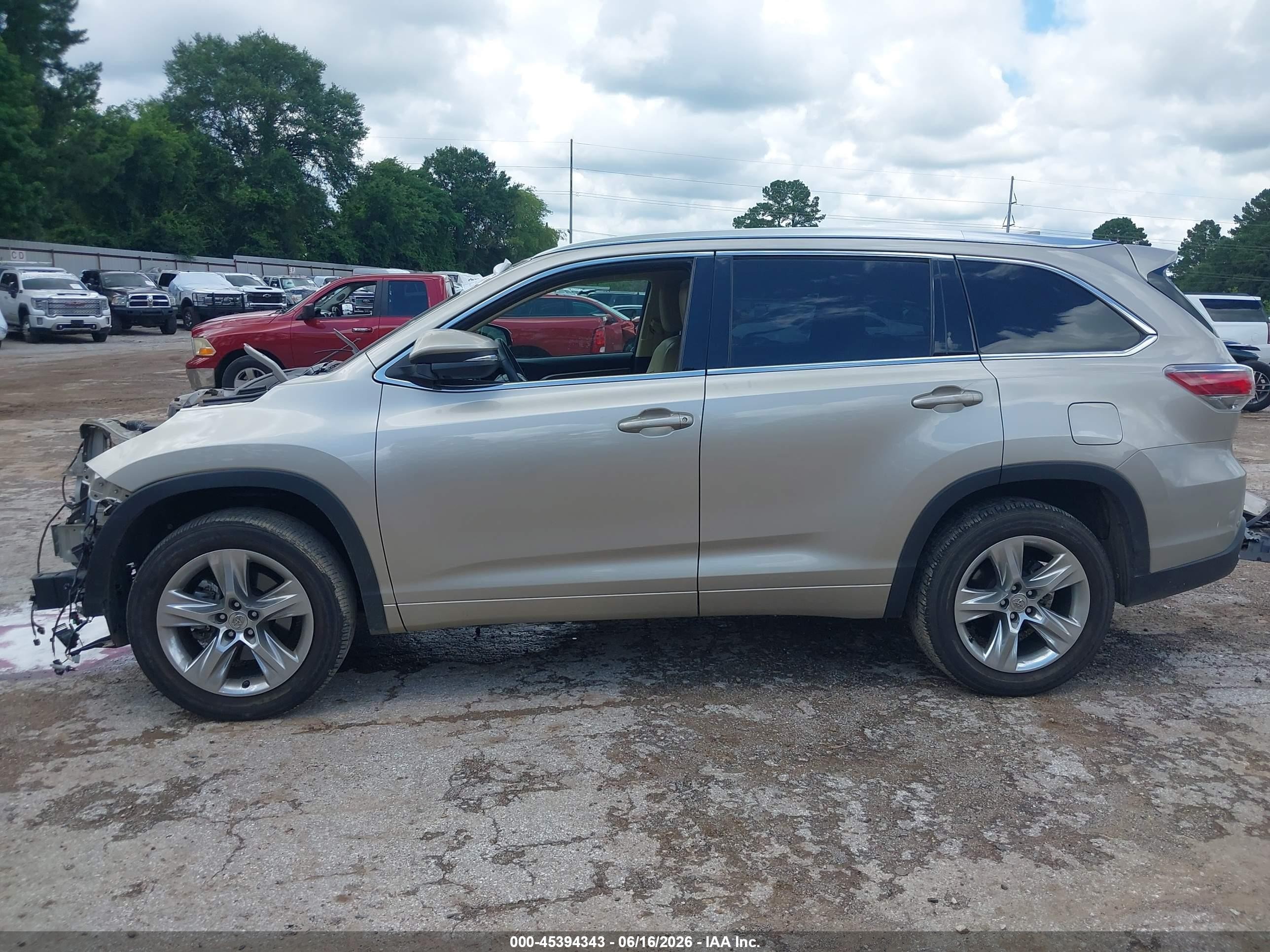 2015 Toyota Highlander Limited V6 Tan vin: 5TDYKRFH1FS094586