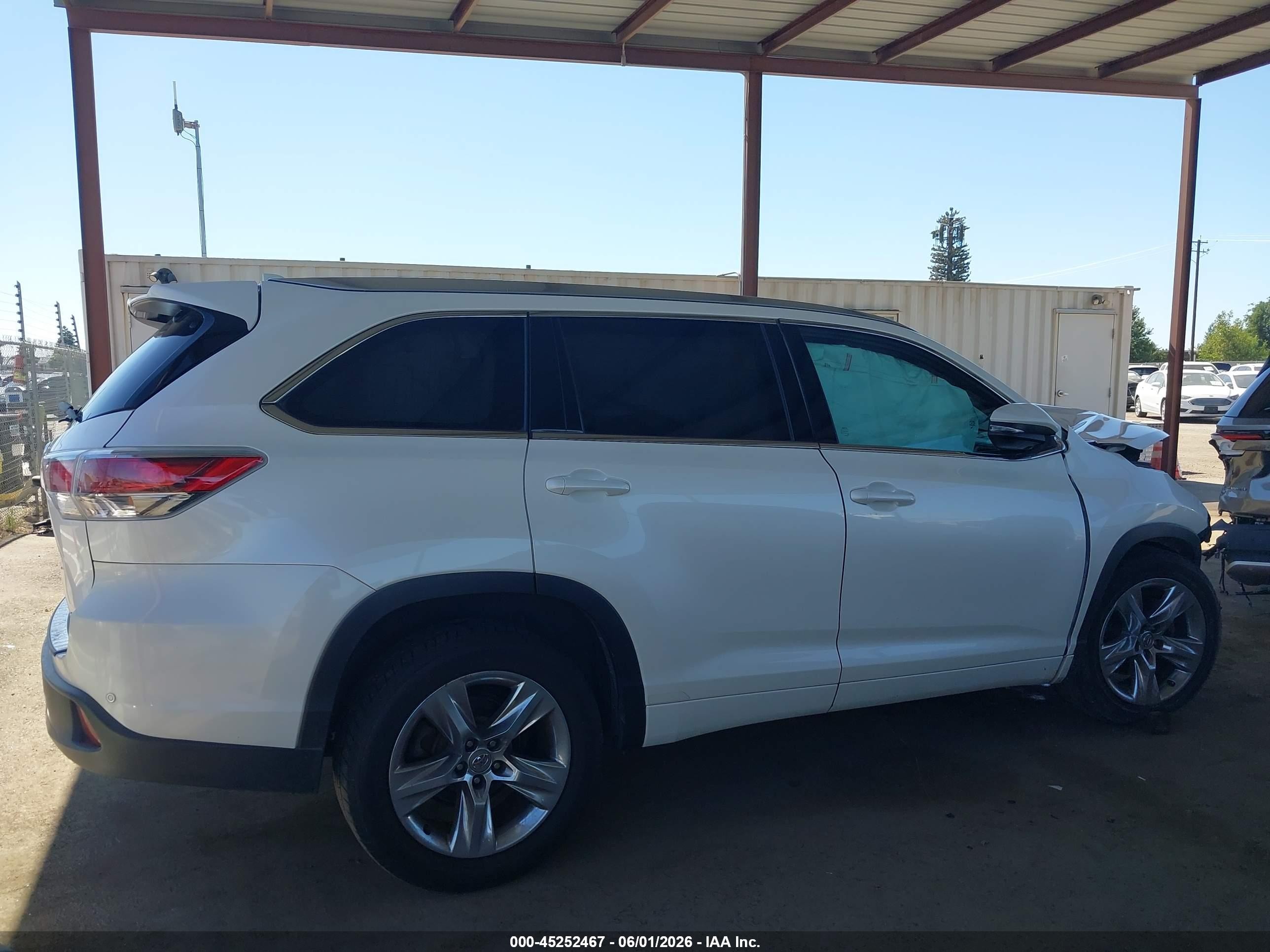 2014 Toyota Highlander Limited V6 White vin: 5TDYKRFH2ES010693