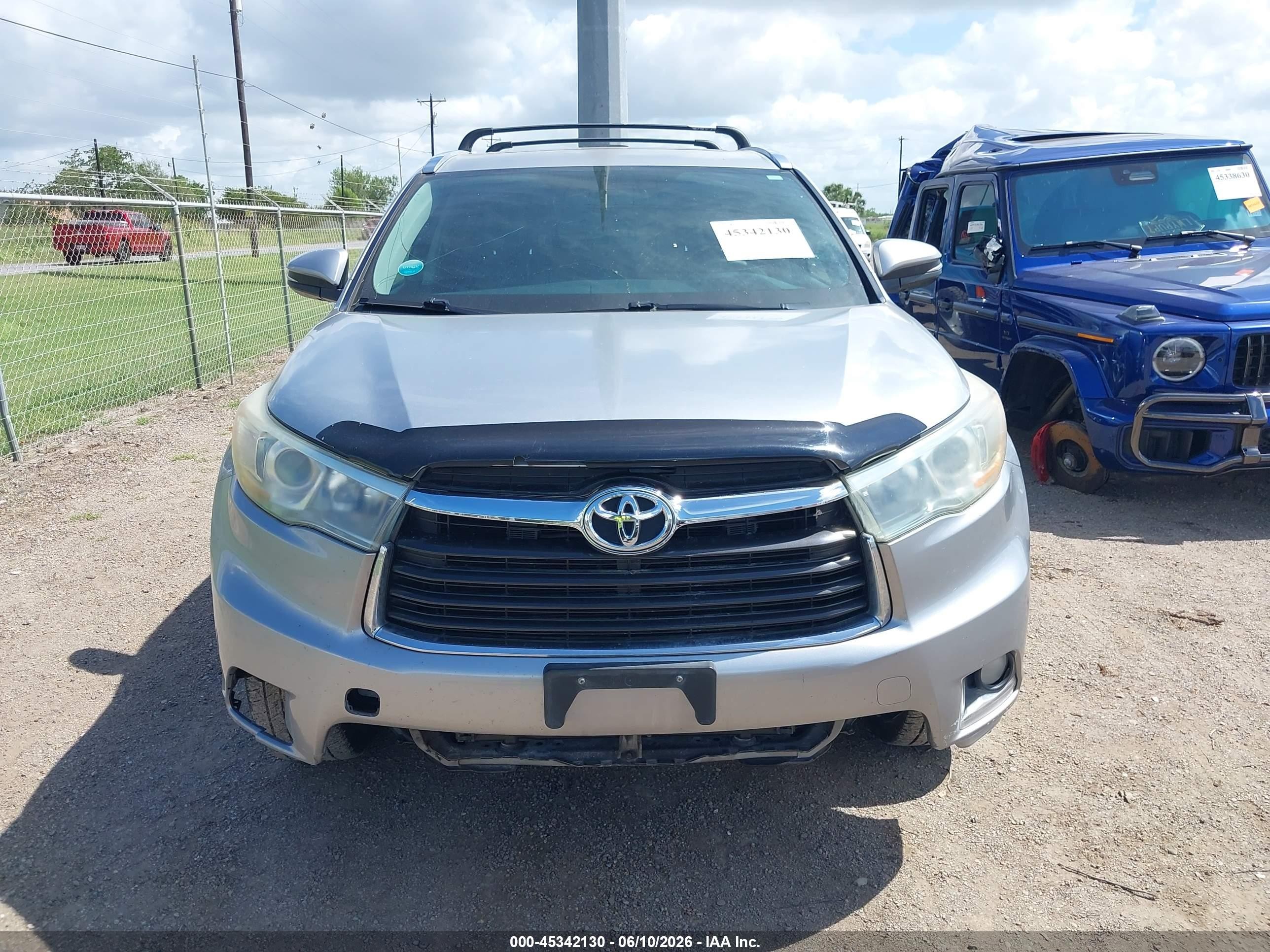 2014 Toyota Highlander Limited V6 Silver vin: 5TDYKRFH2ES016980