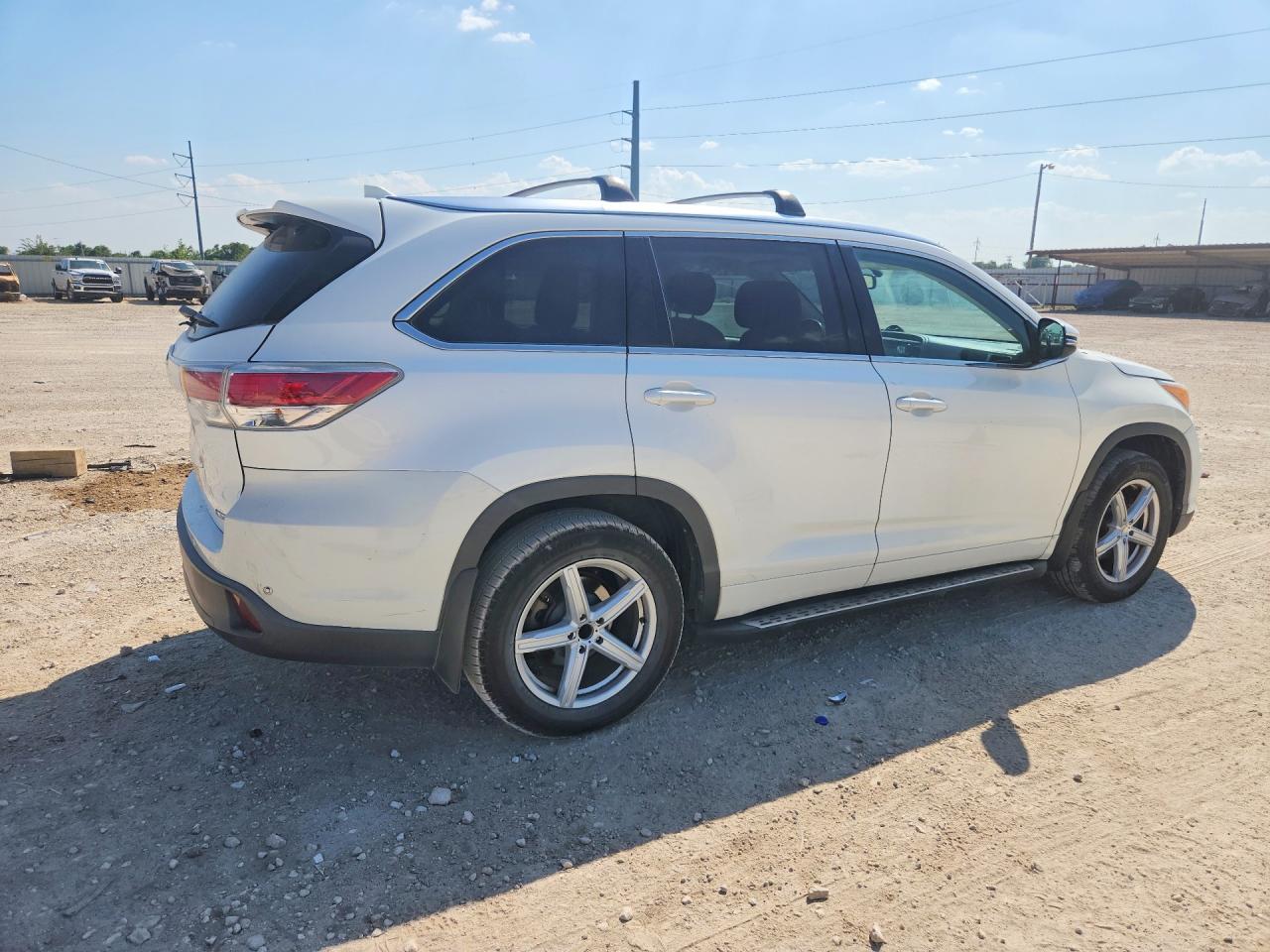 2015 Toyota Highlander Limited White vin: 5TDYKRFH2FS062245