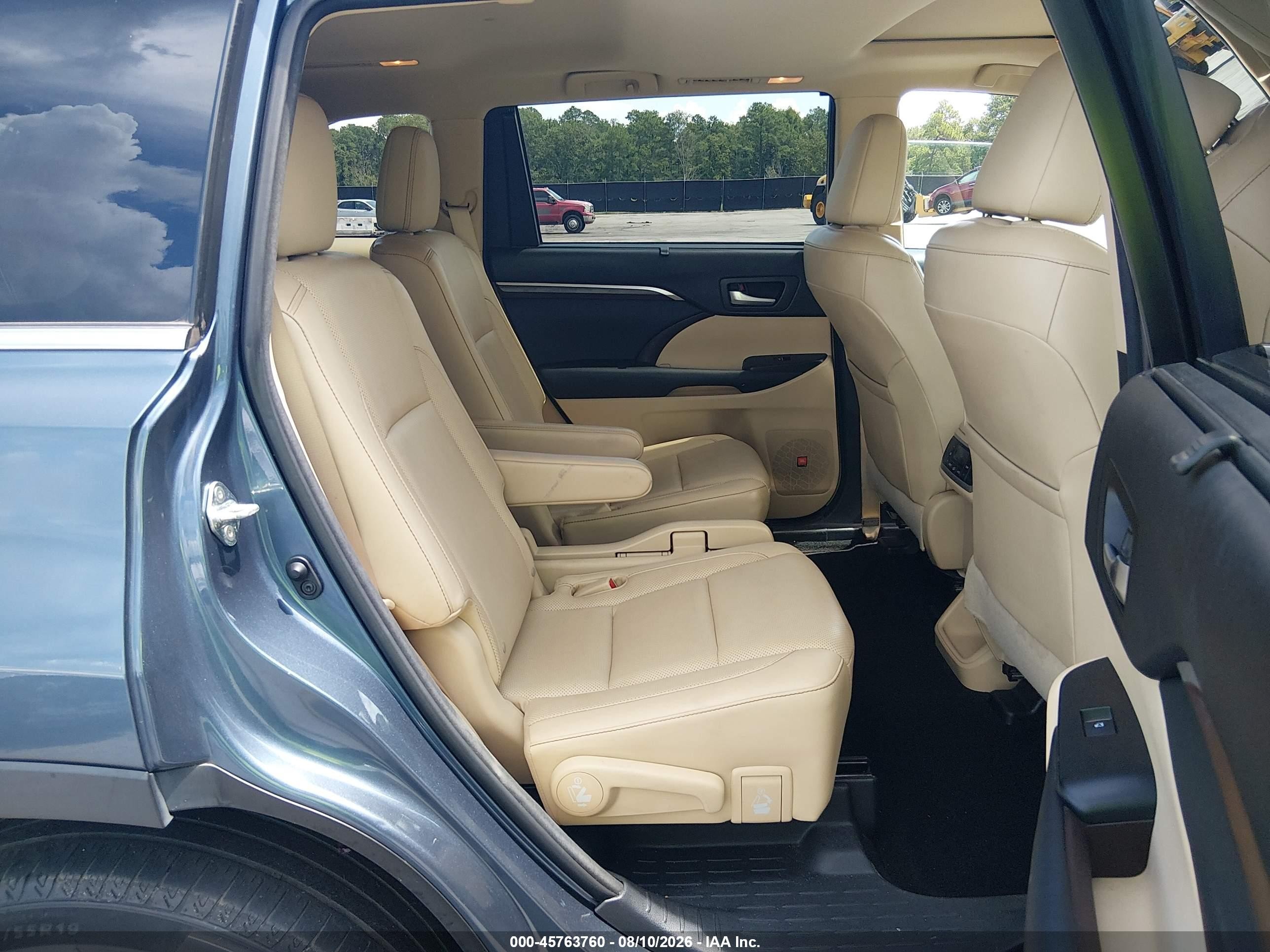 2015 Toyota Highlander Limited V6 Blue vin: 5TDYKRFH2FS108592