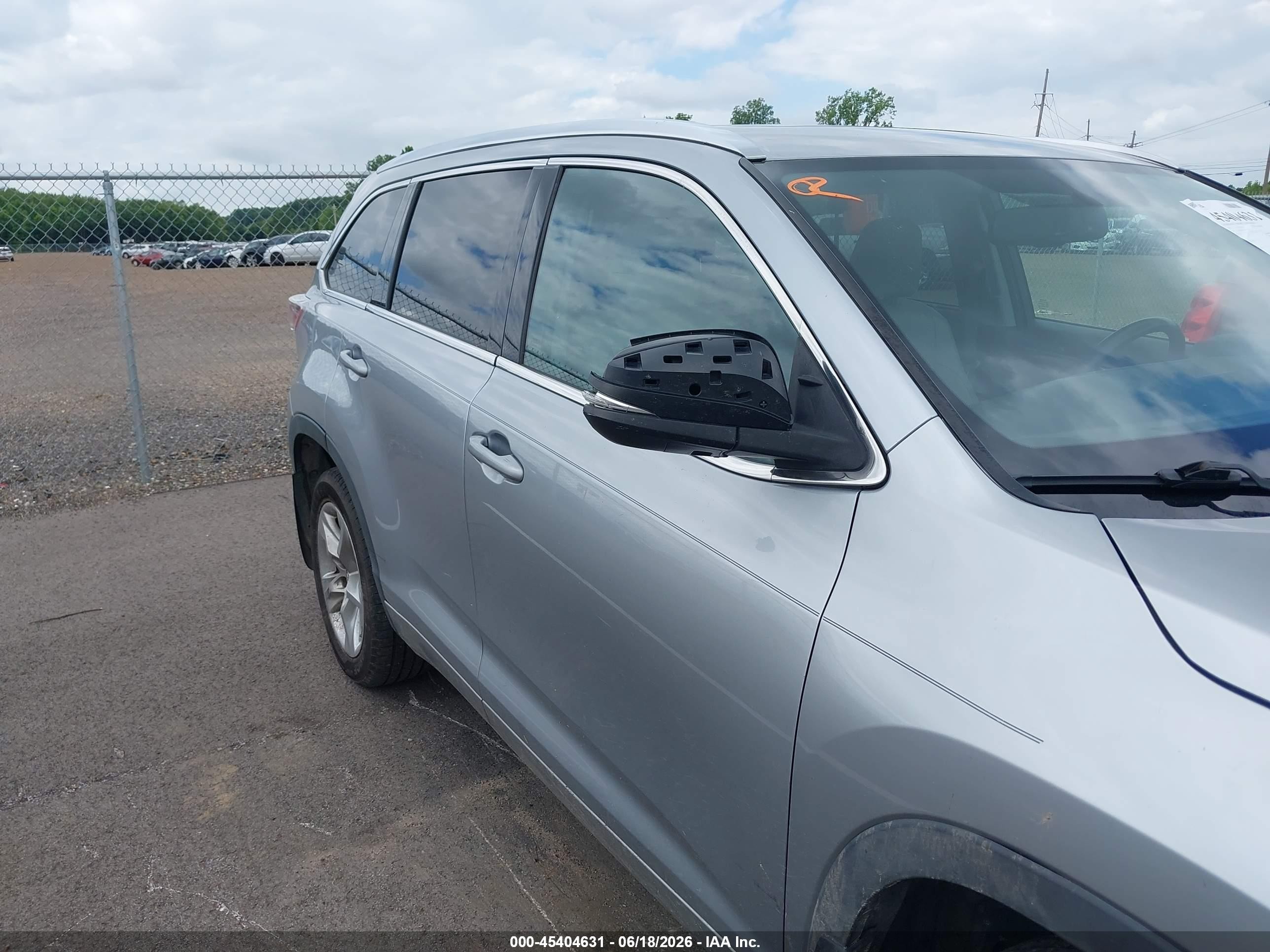 2015 Toyota Highlander Limited V6 Gray vin: 5TDYKRFH3FS038732
