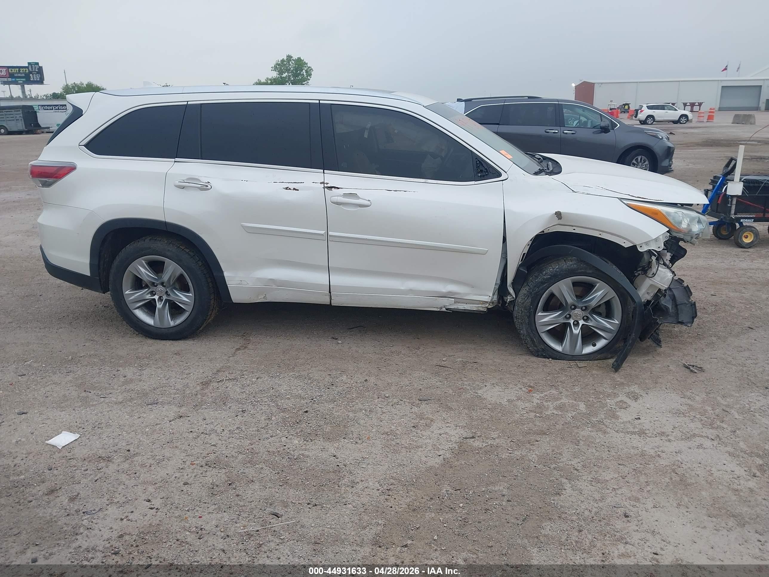 2015 Toyota Highlander Limited V6 Белый vin: 5TDYKRFH3FS062223