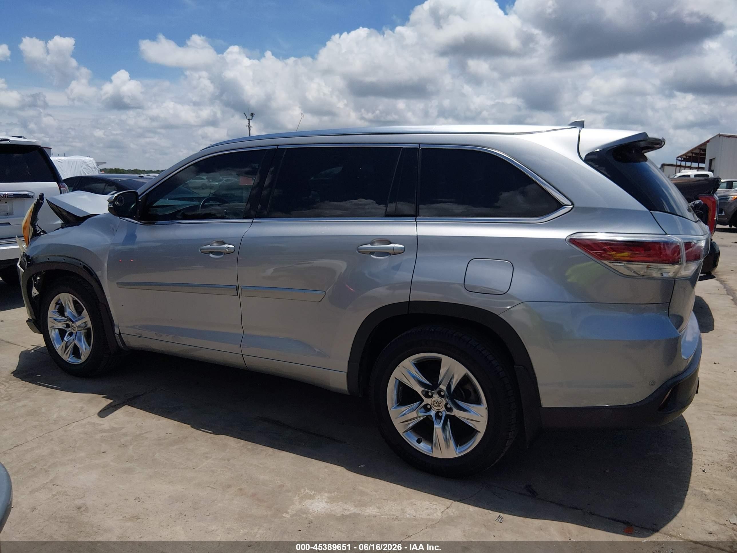 2015 Toyota Highlander Limited V6 Silver vin: 5TDYKRFH3FS067454