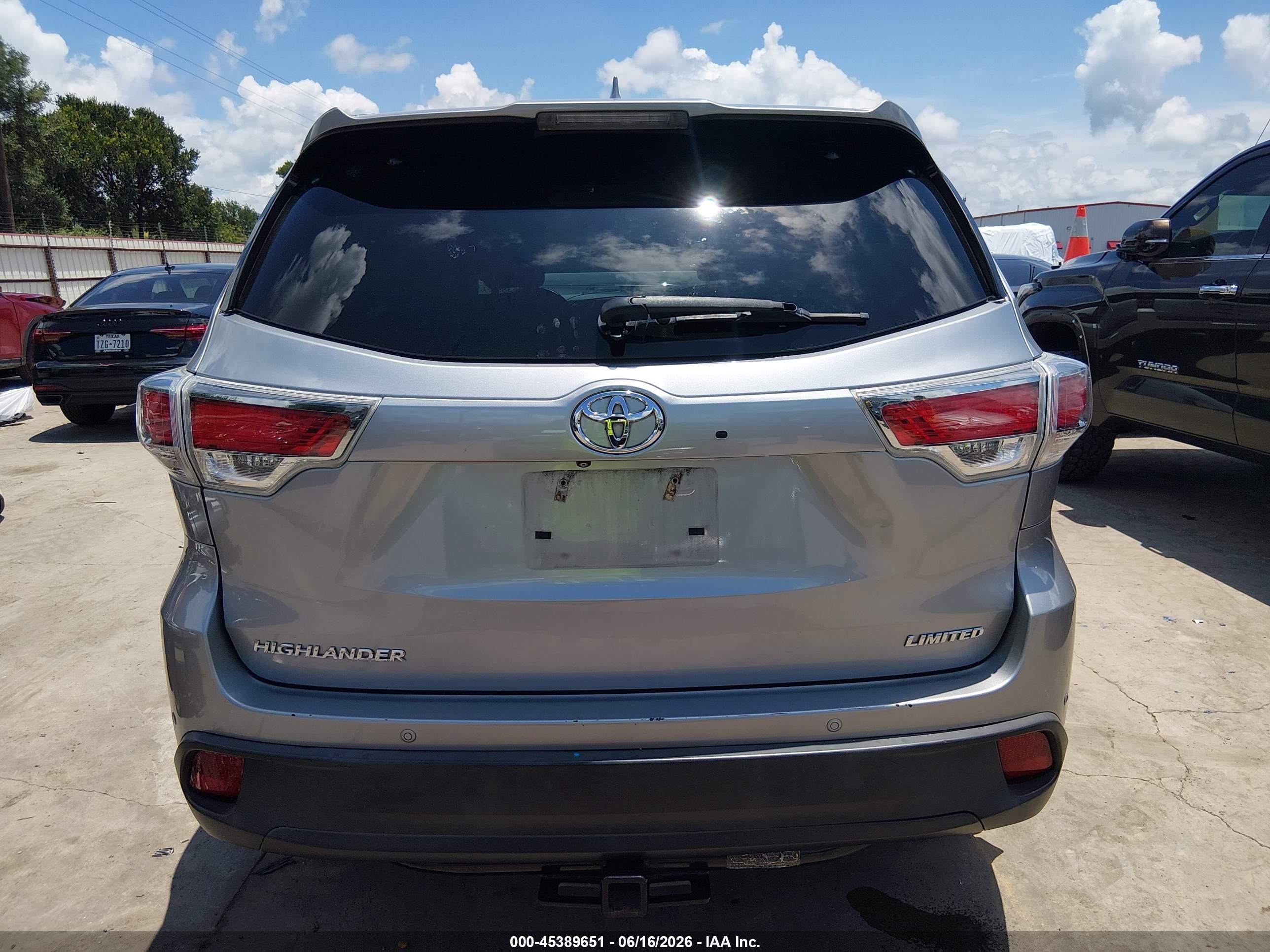 2015 Toyota Highlander Limited V6 Silver vin: 5TDYKRFH3FS067454