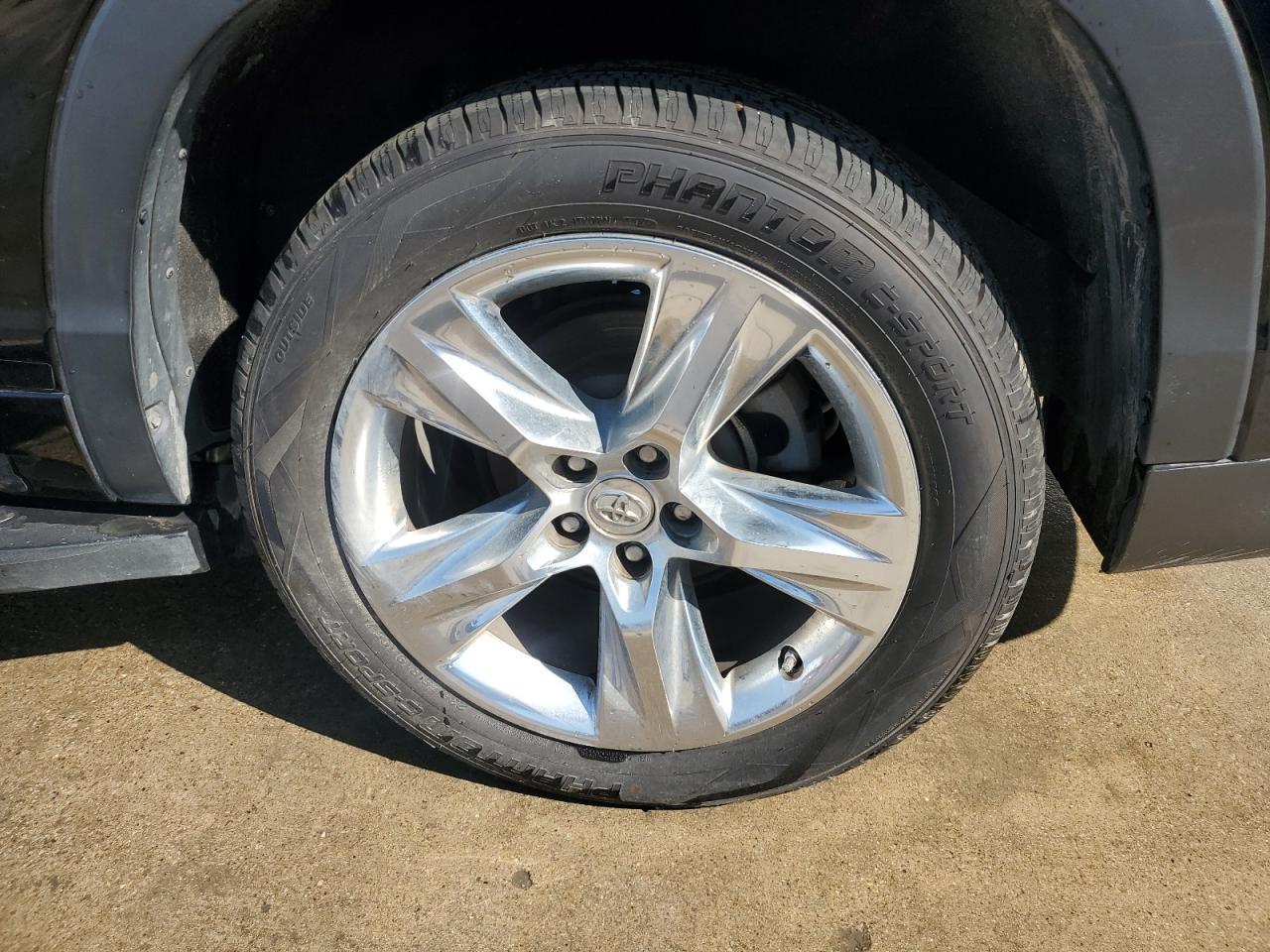 2015 Toyota Highlander Limited Black vin: 5TDYKRFH3FS075845 Damage: Lr Axle Assembly, Broken, Replacement Required