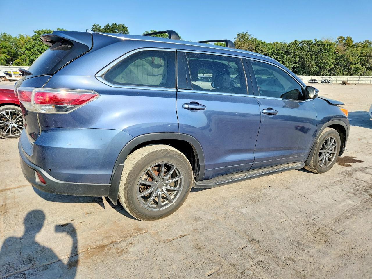 2014 Toyota Highlander Limited Blue vin: 5TDYKRFH4ES013014