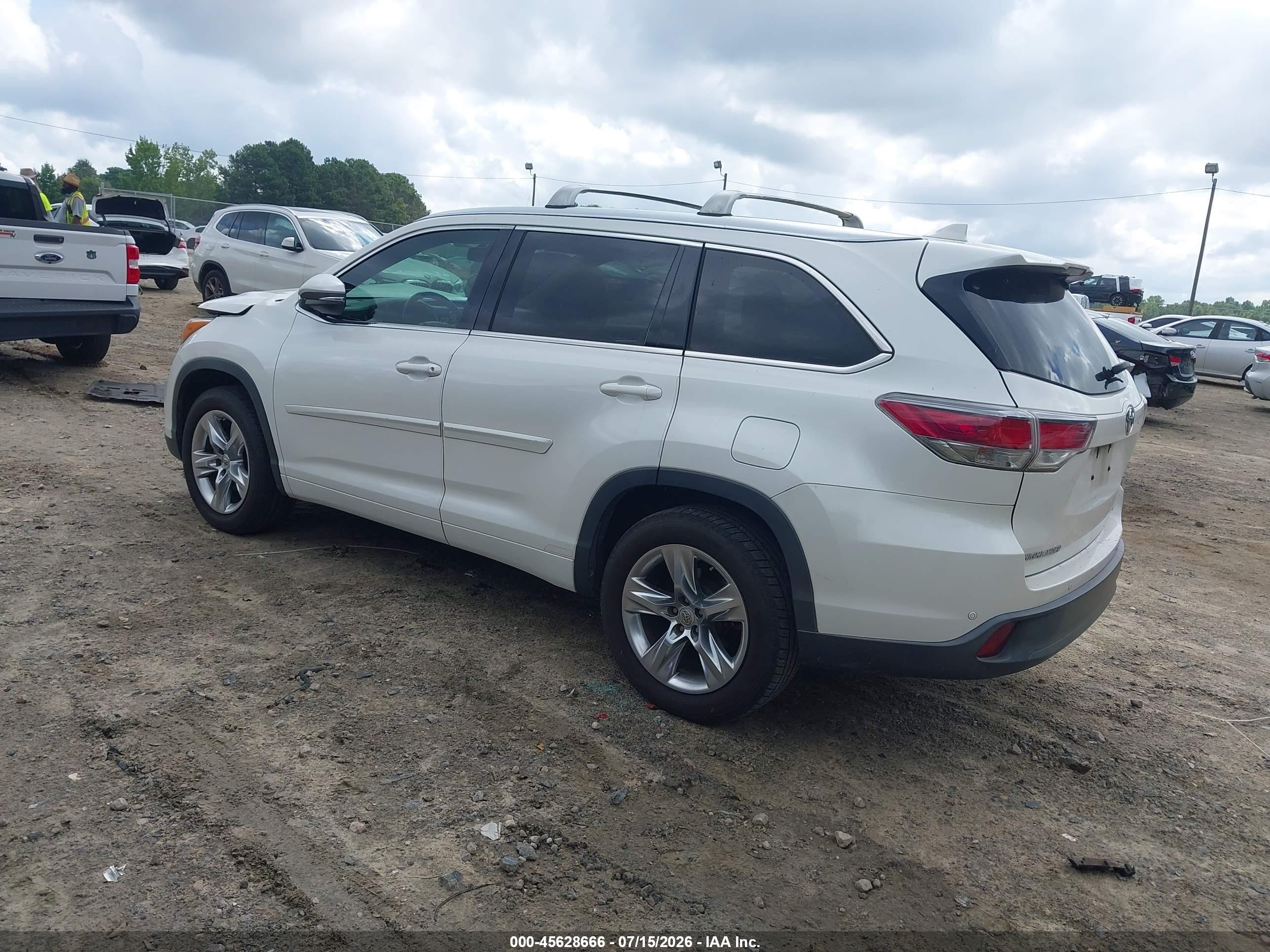 2015 Toyota Highlander Limited Platinum V6 White vin: 5TDYKRFH4FS065955