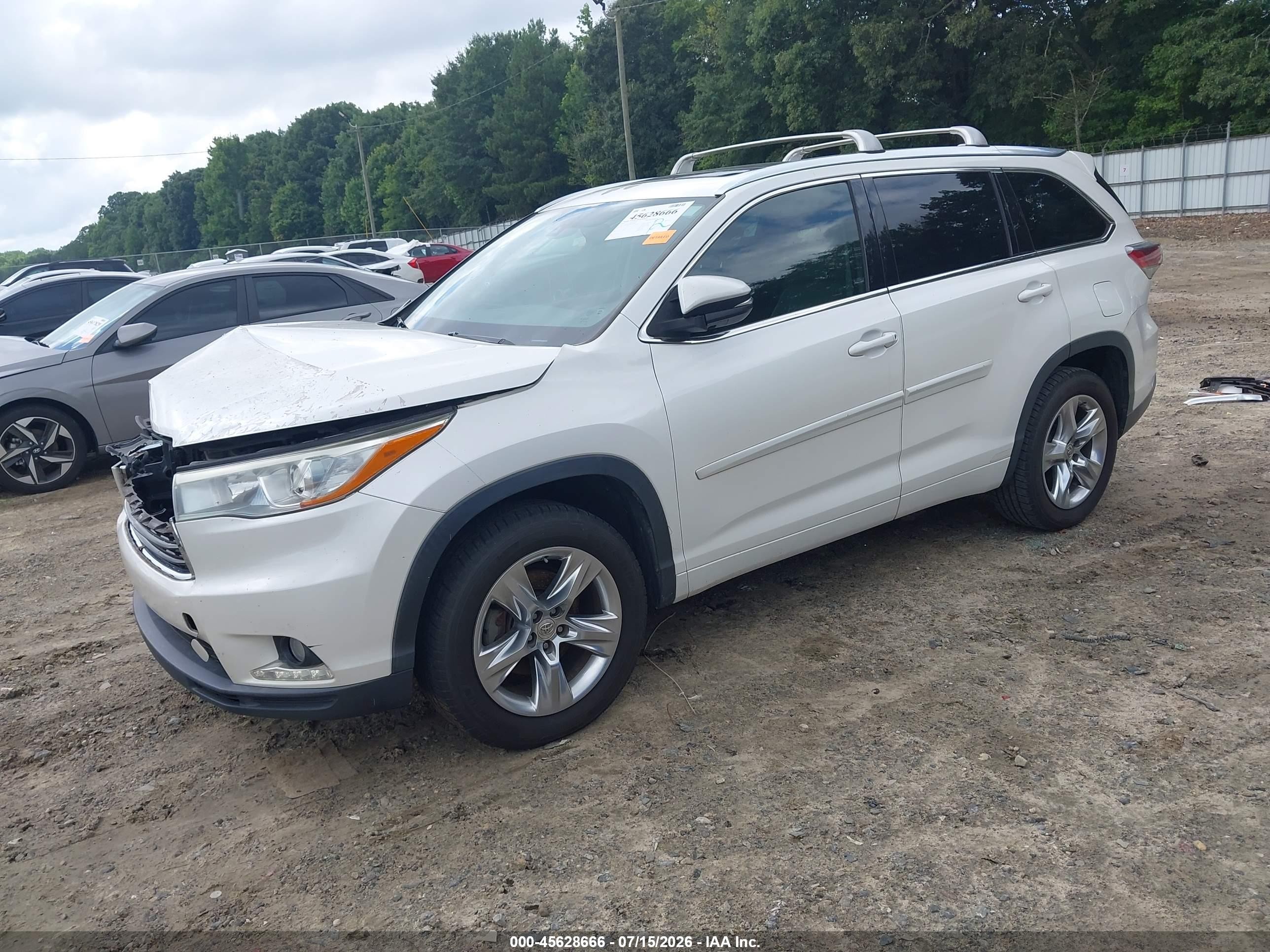2015 Toyota Highlander Limited Platinum V6 White vin: 5TDYKRFH4FS065955