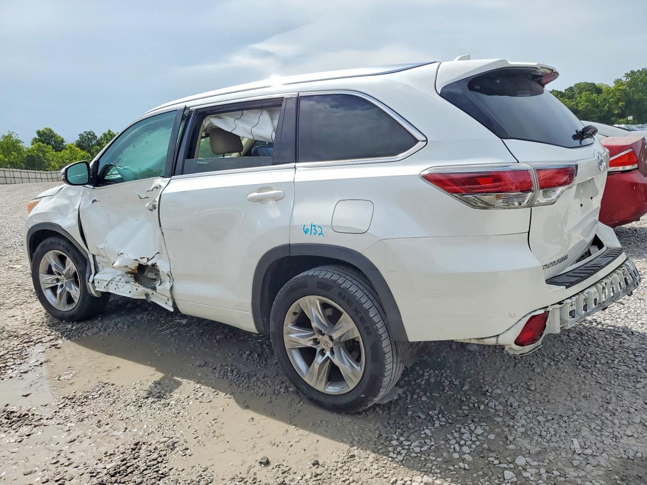 2015 Toyota Highlander Limited Platinum White vin: 5TDYKRFH4FS093819