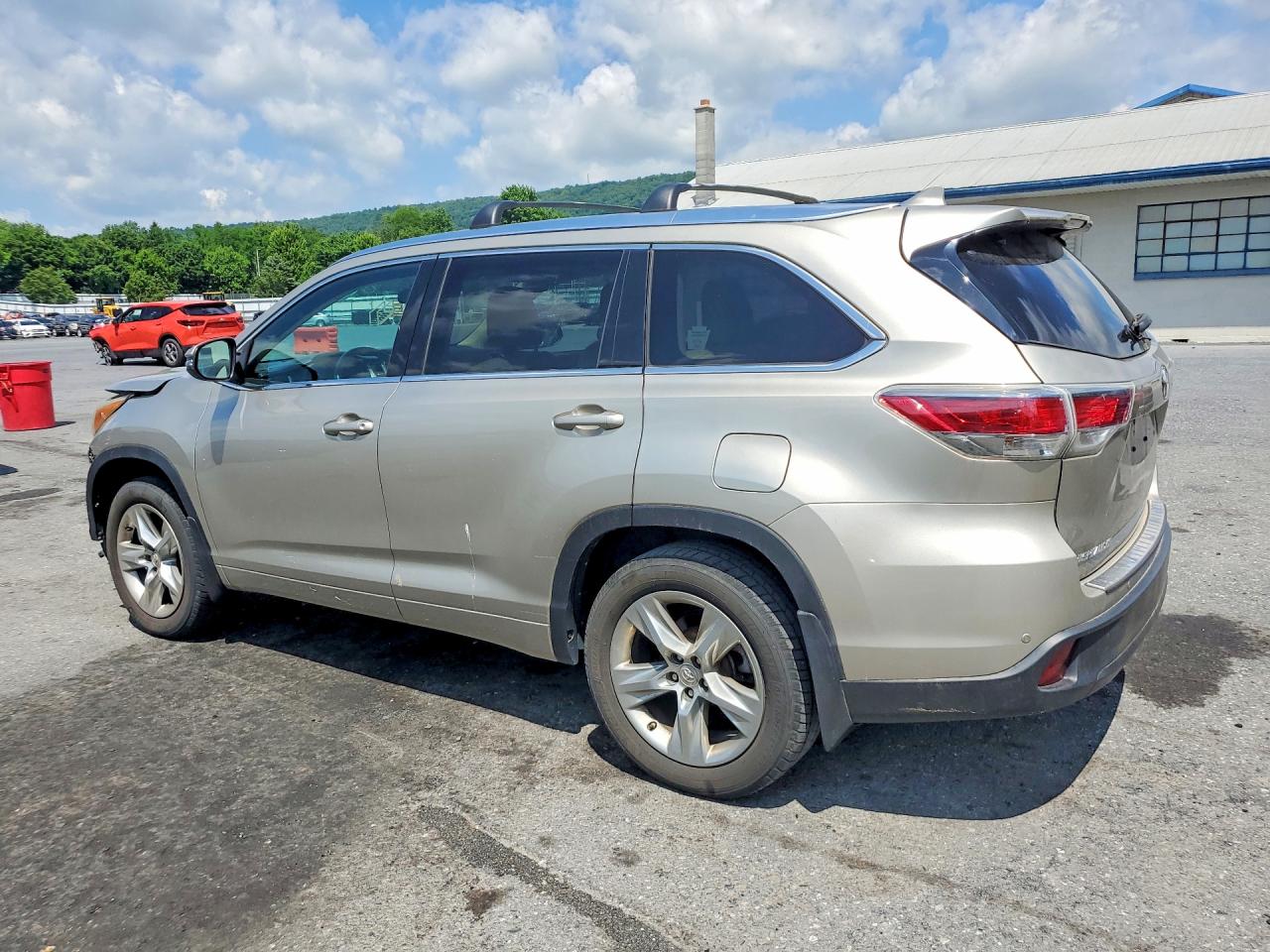 2014 Toyota Highlander Limited Tan vin: 5TDYKRFH5ES008517