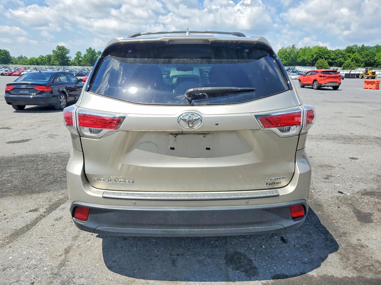 2014 Toyota Highlander Limited Tan vin: 5TDYKRFH5ES008517