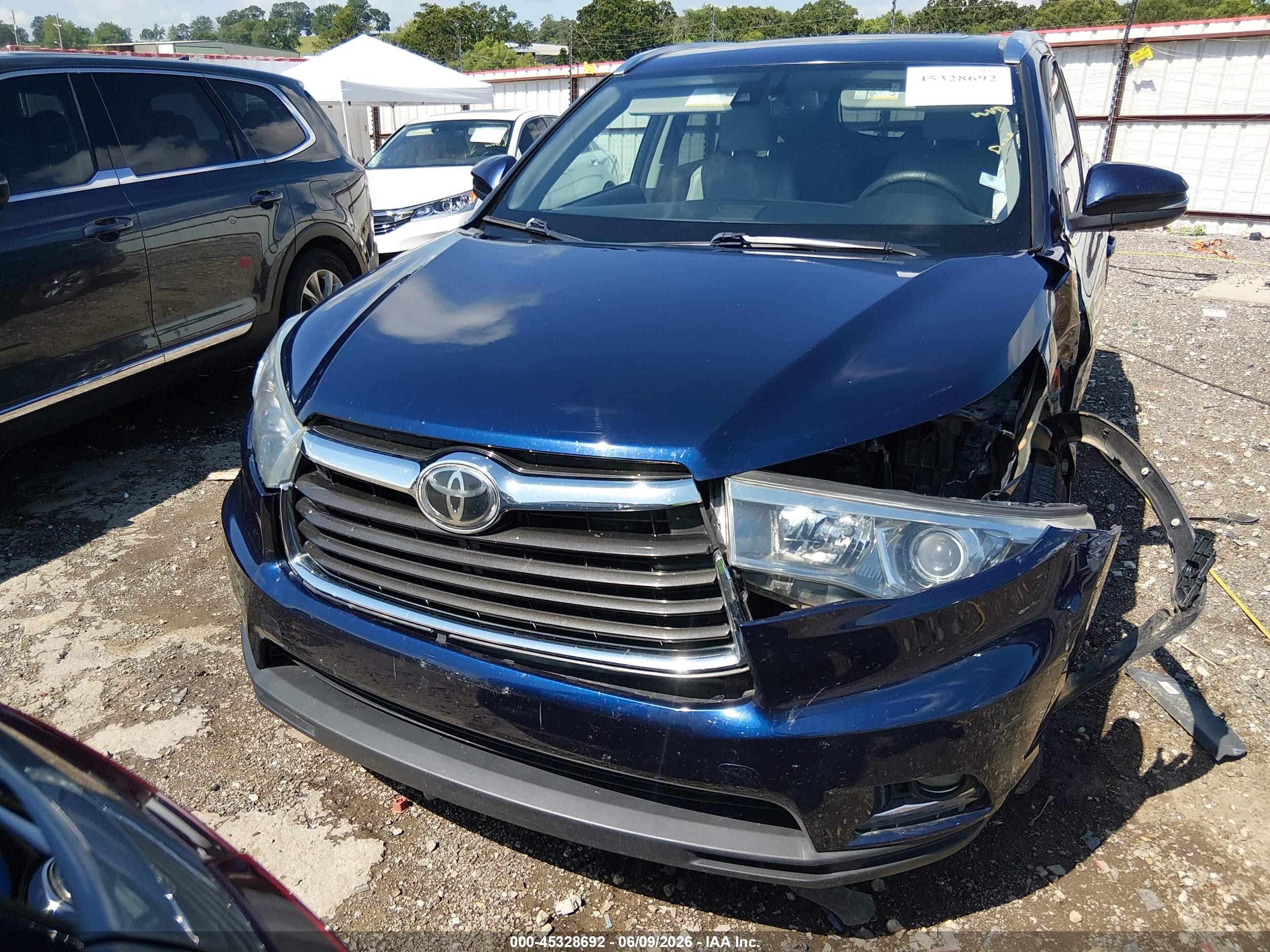 2015 Toyota Highlander Limited V6 Blue vin: 5TDYKRFH5FS040305