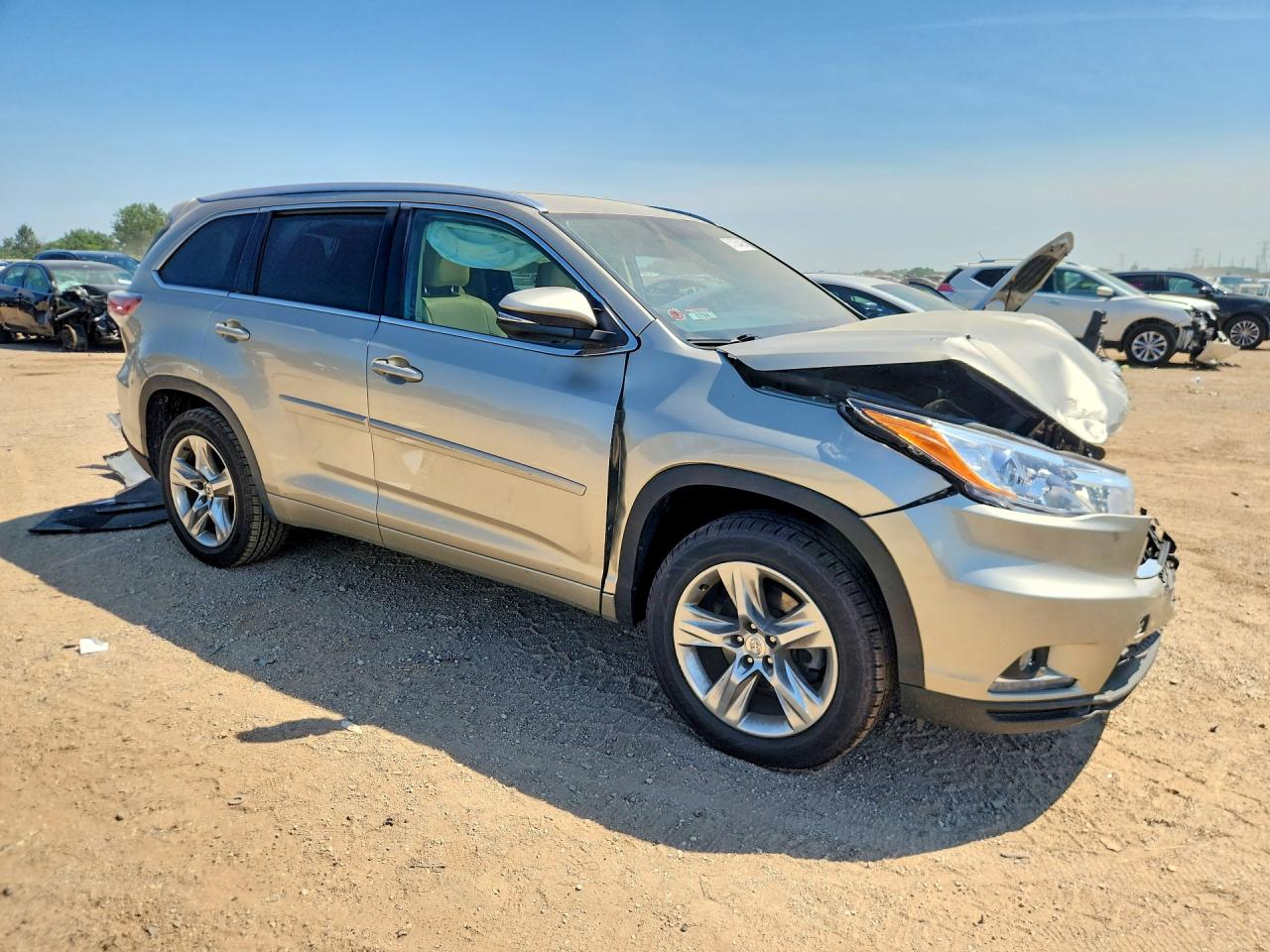 2015 Toyota Highlander Limited Silver vin: 5TDYKRFH5FS046086