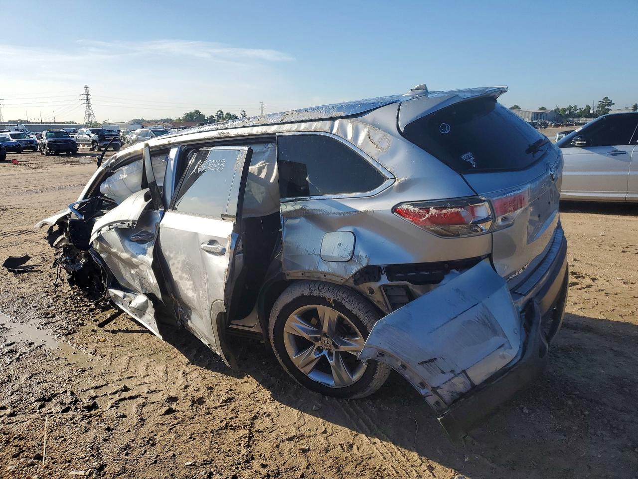 2015 Toyota Highlander Limited Silver vin: 5TDYKRFH5FS056388