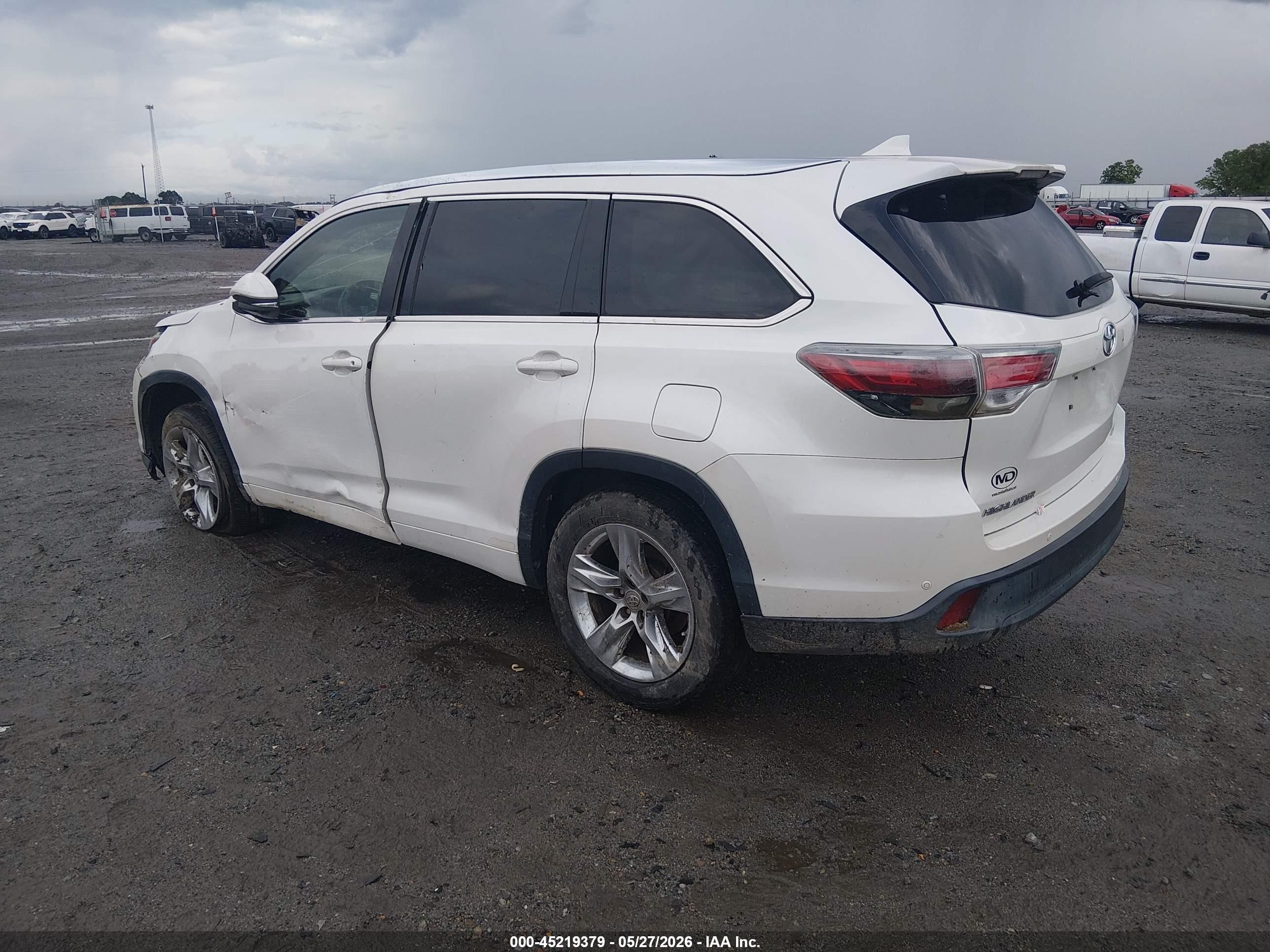 2015 Toyota Highlander Limited V6 White vin: 5TDYKRFH5FS069710