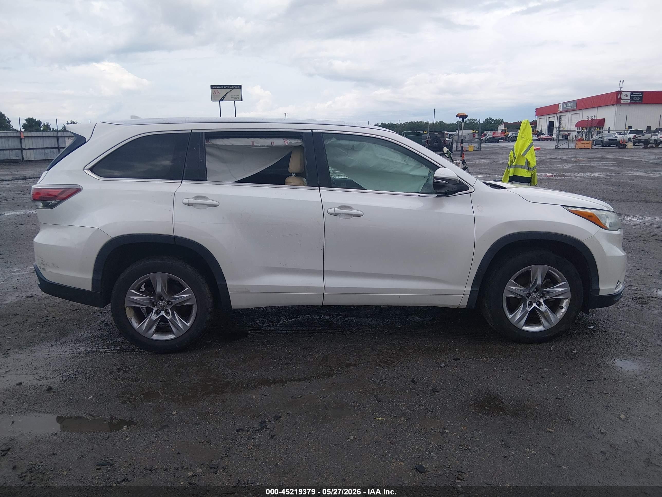 2015 Toyota Highlander Limited V6 White vin: 5TDYKRFH5FS069710