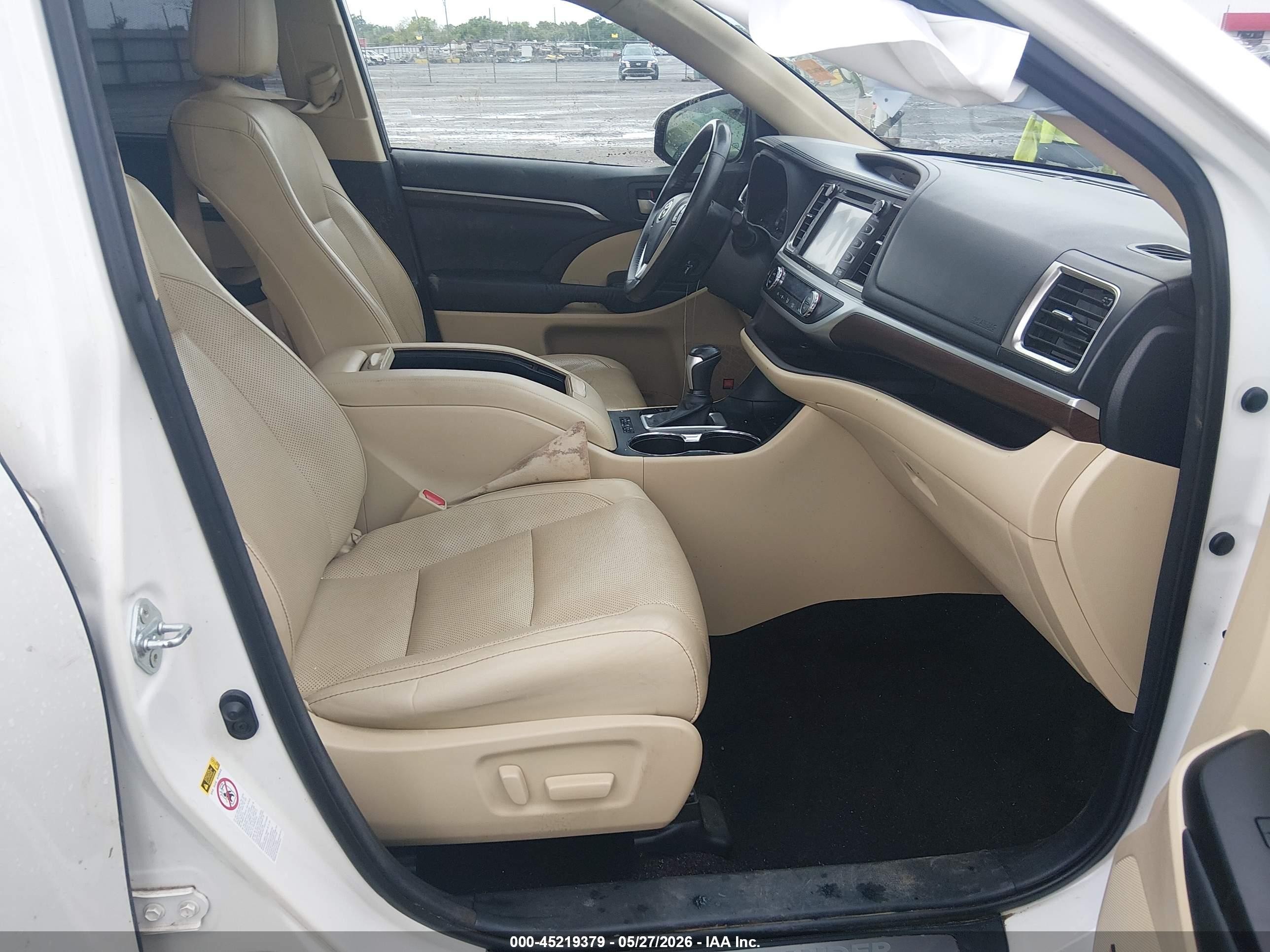2015 Toyota Highlander Limited V6 White vin: 5TDYKRFH5FS069710