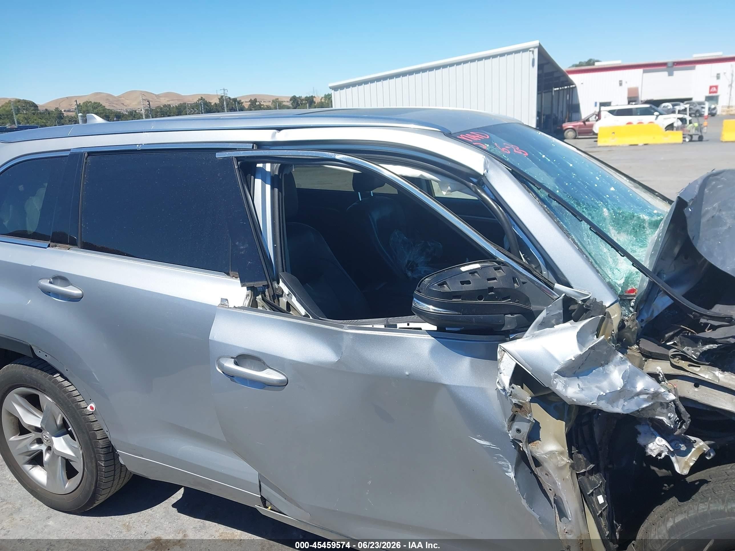 2015 Toyota Highlander Limited V6 Gray vin: 5TDYKRFH5FS119330