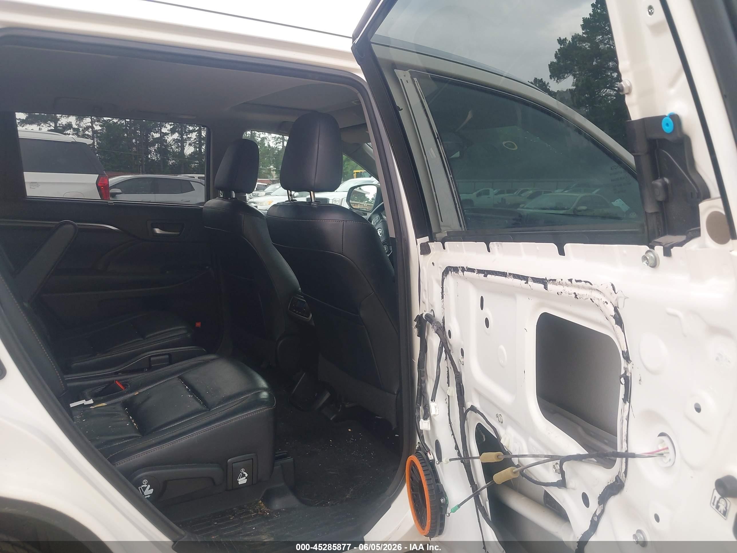 2014 Toyota Highlander Limited V6 Белый vin: 5TDYKRFH6ES007649