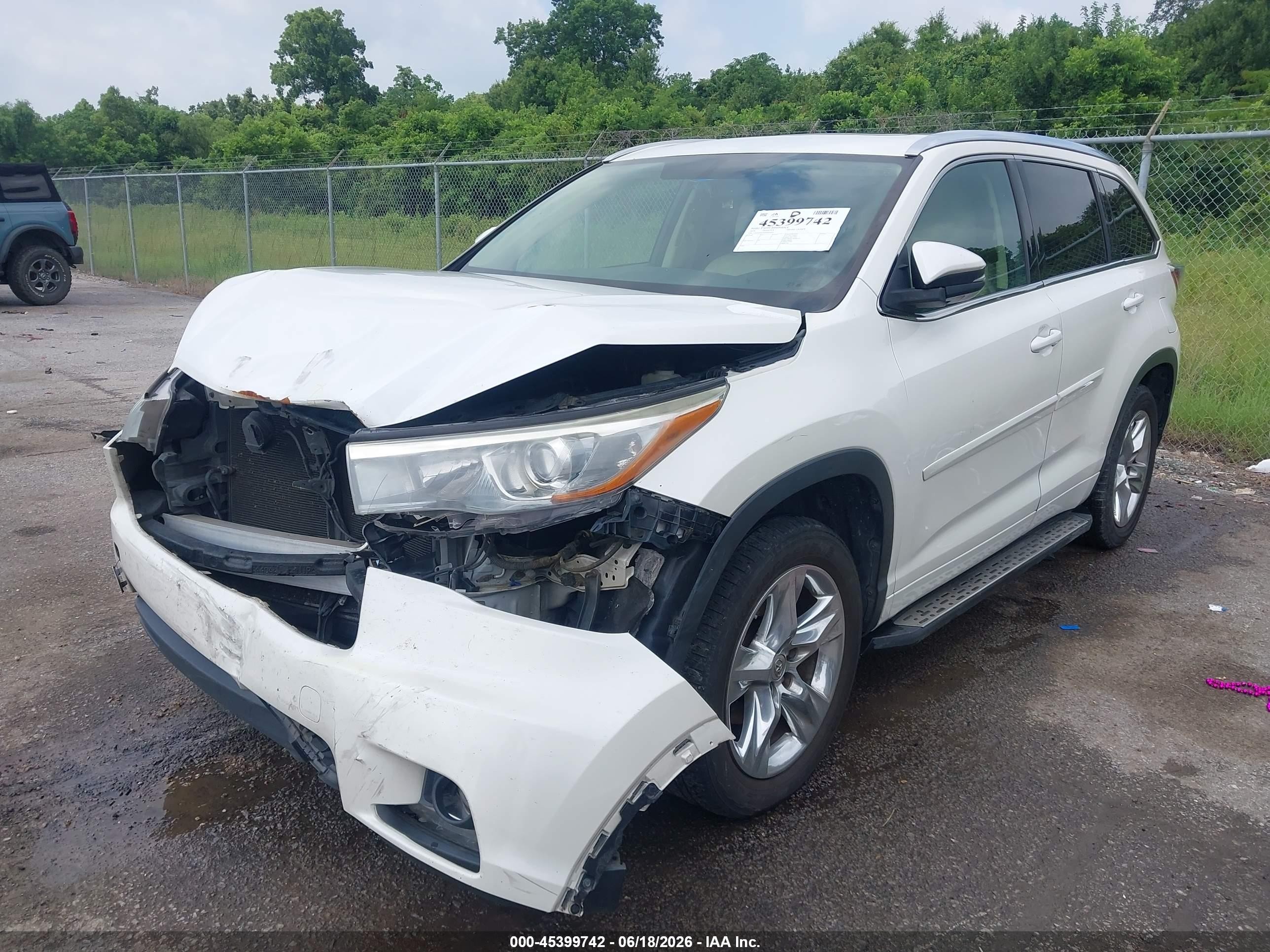 2014 Toyota Highlander Limited V6 White vin: 5TDYKRFH6ES010499