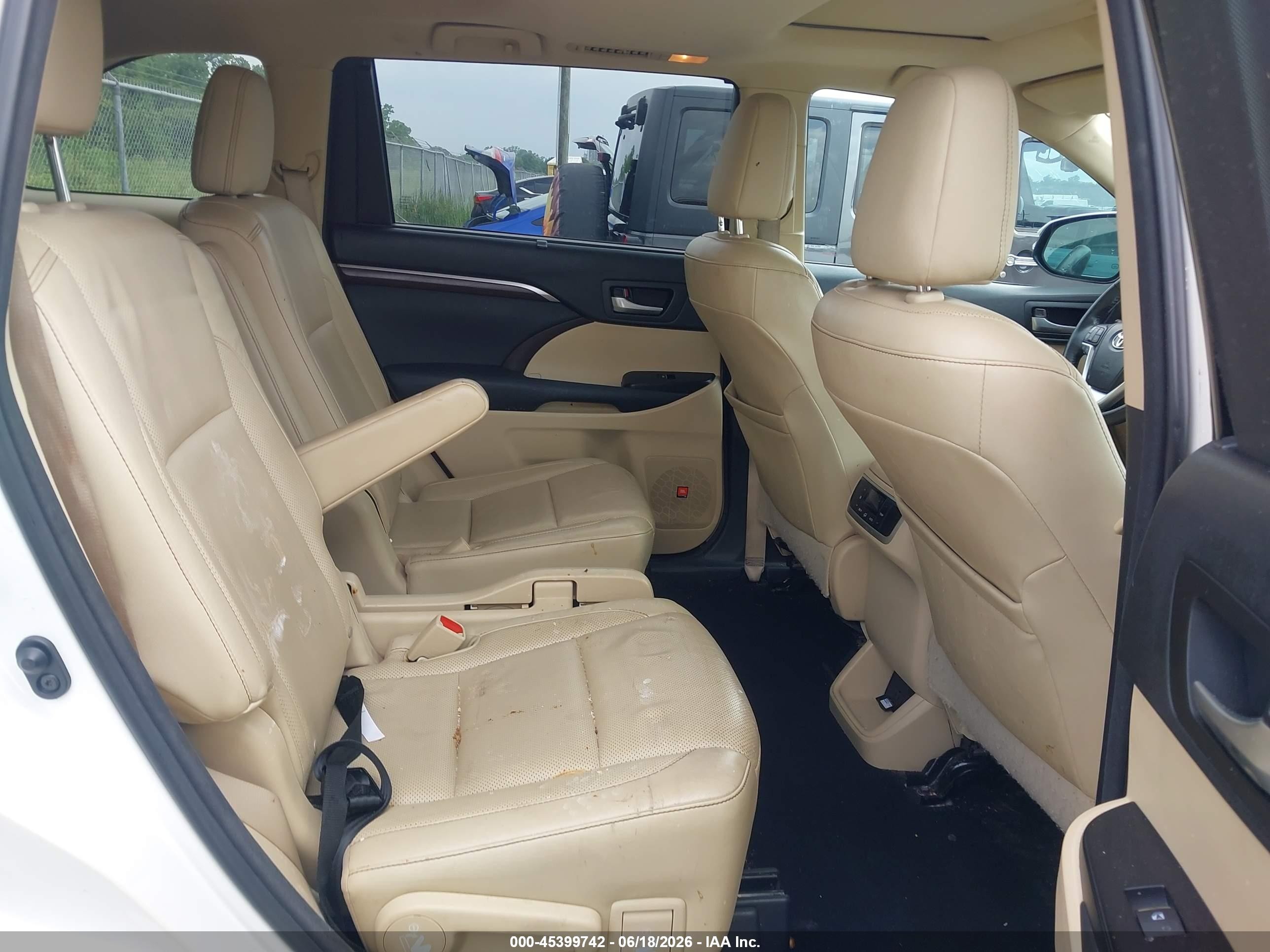 2014 Toyota Highlander Limited V6 White vin: 5TDYKRFH6ES010499