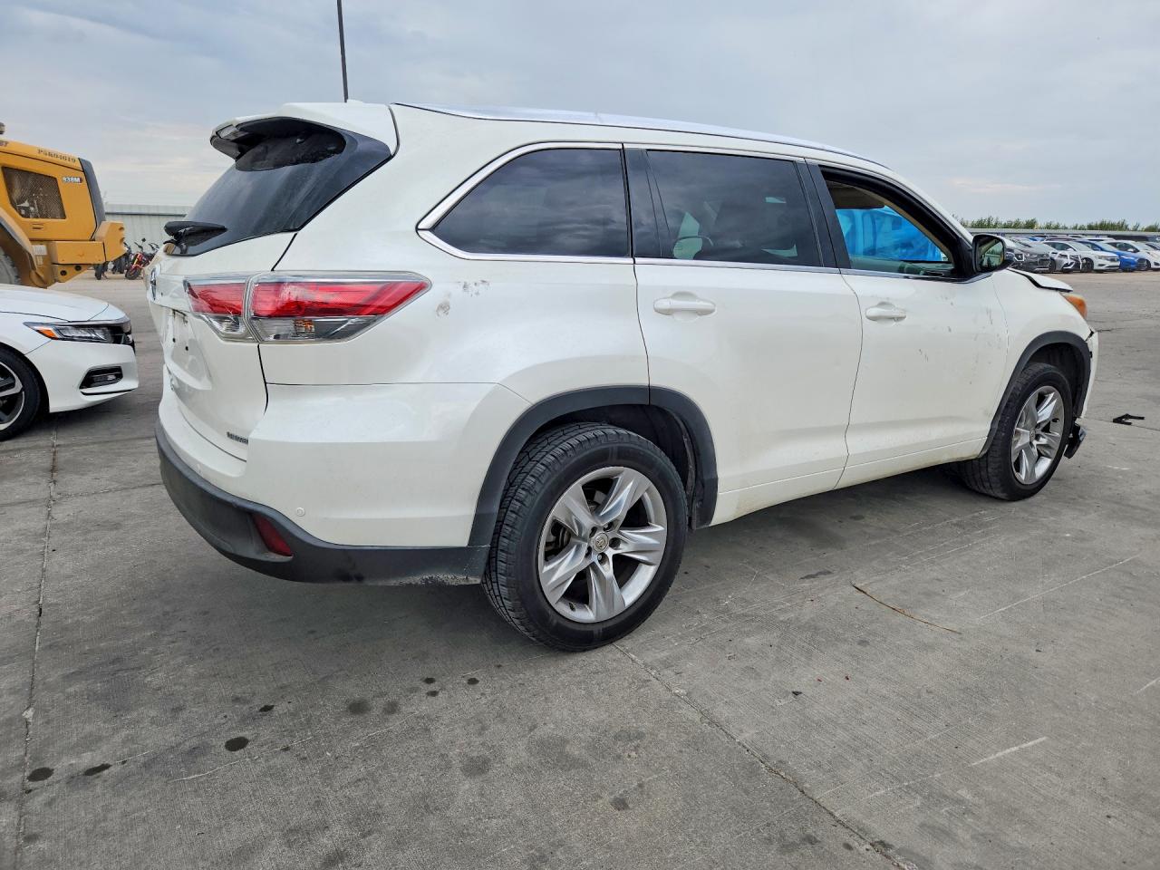 2015 Toyota Highlander Limited White vin: 5TDYKRFH7FS064394