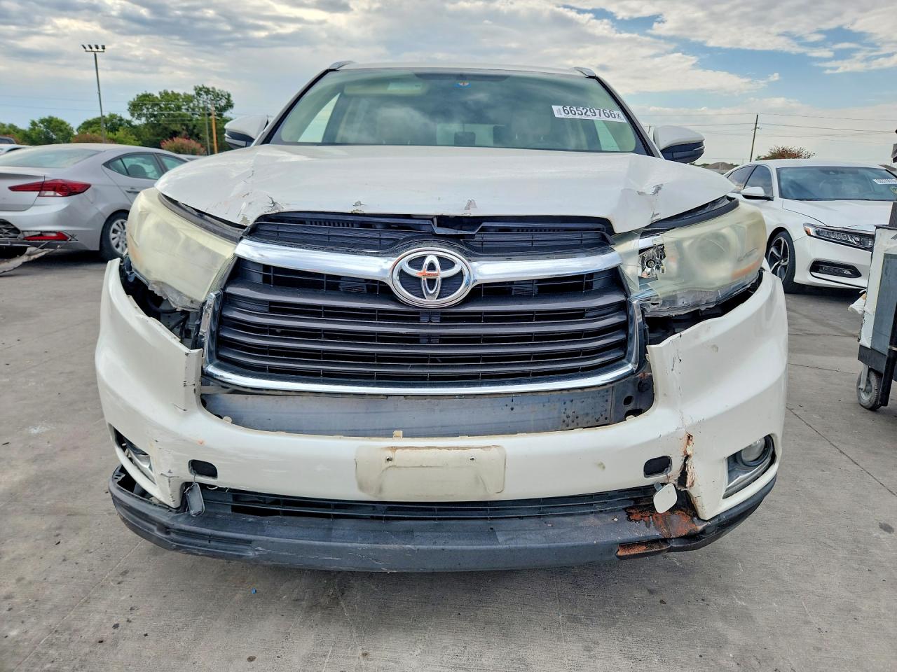 2015 Toyota Highlander Limited White vin: 5TDYKRFH7FS064394