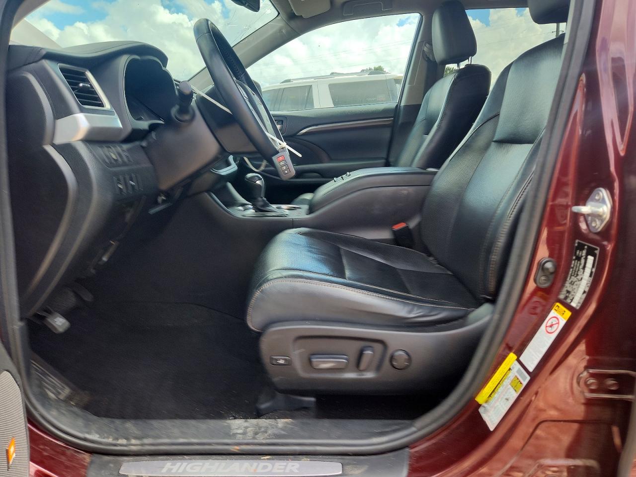 2015 Toyota Highlander Limited Maroon vin: 5TDYKRFH7FS117398