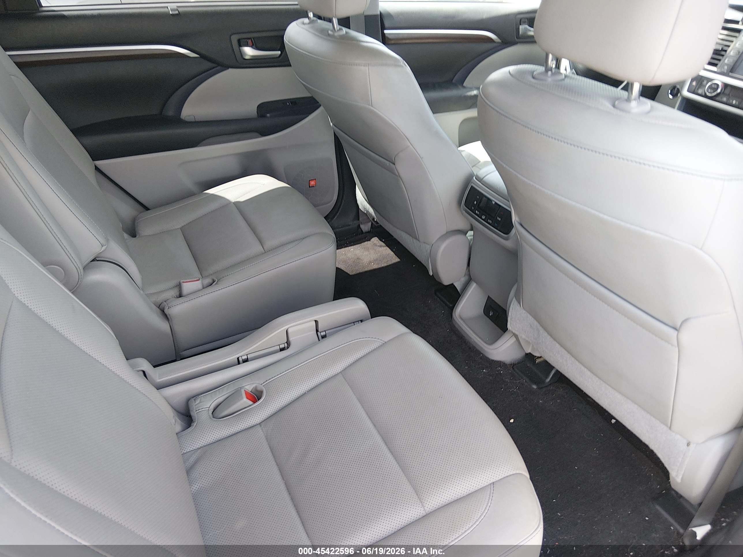 2015 Toyota Highlander Limited V6 White vin: 5TDYKRFH8FS080491