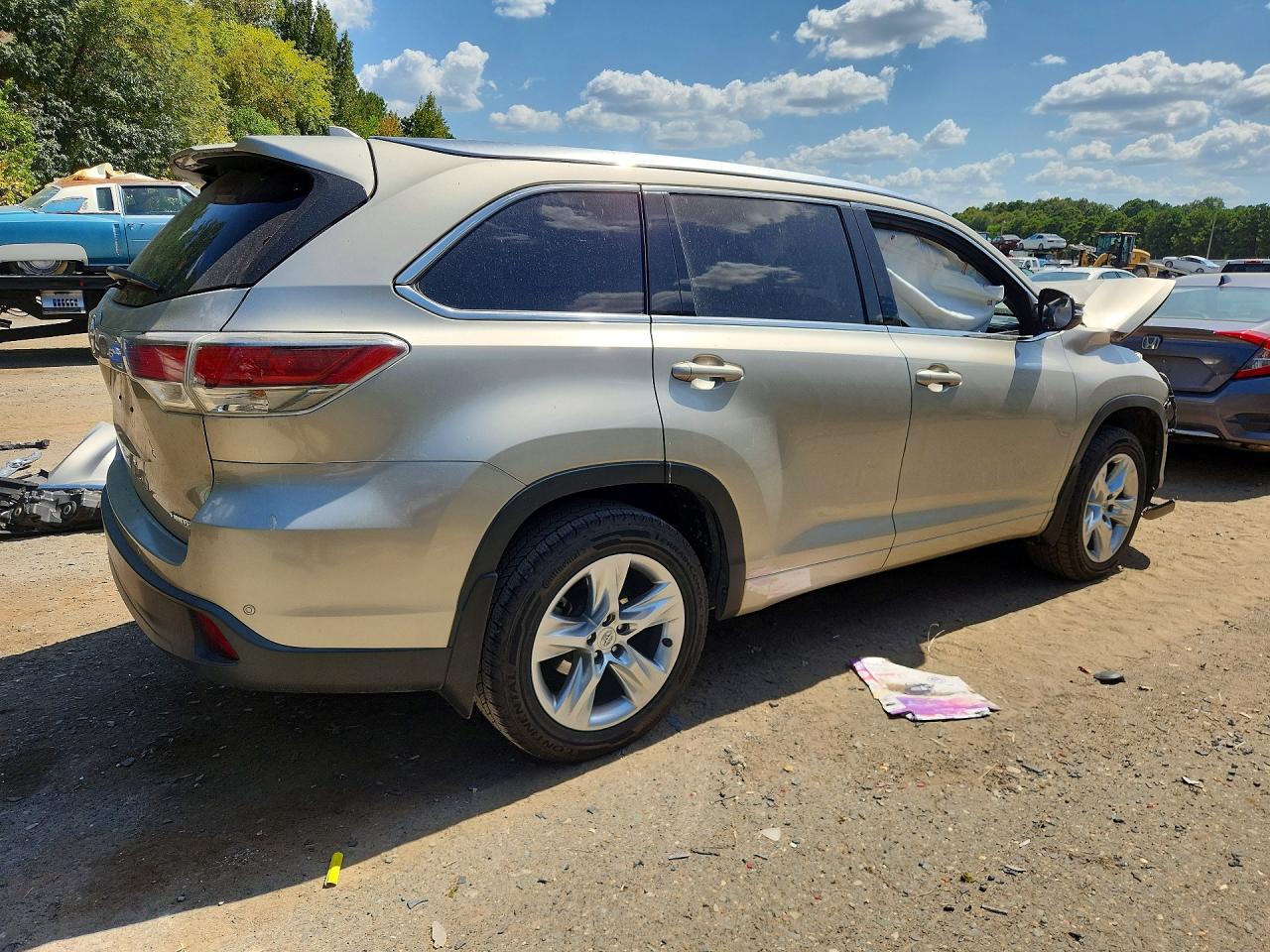 2015 Toyota Highlander Limited Silver vin: 5TDYKRFH8FS086002