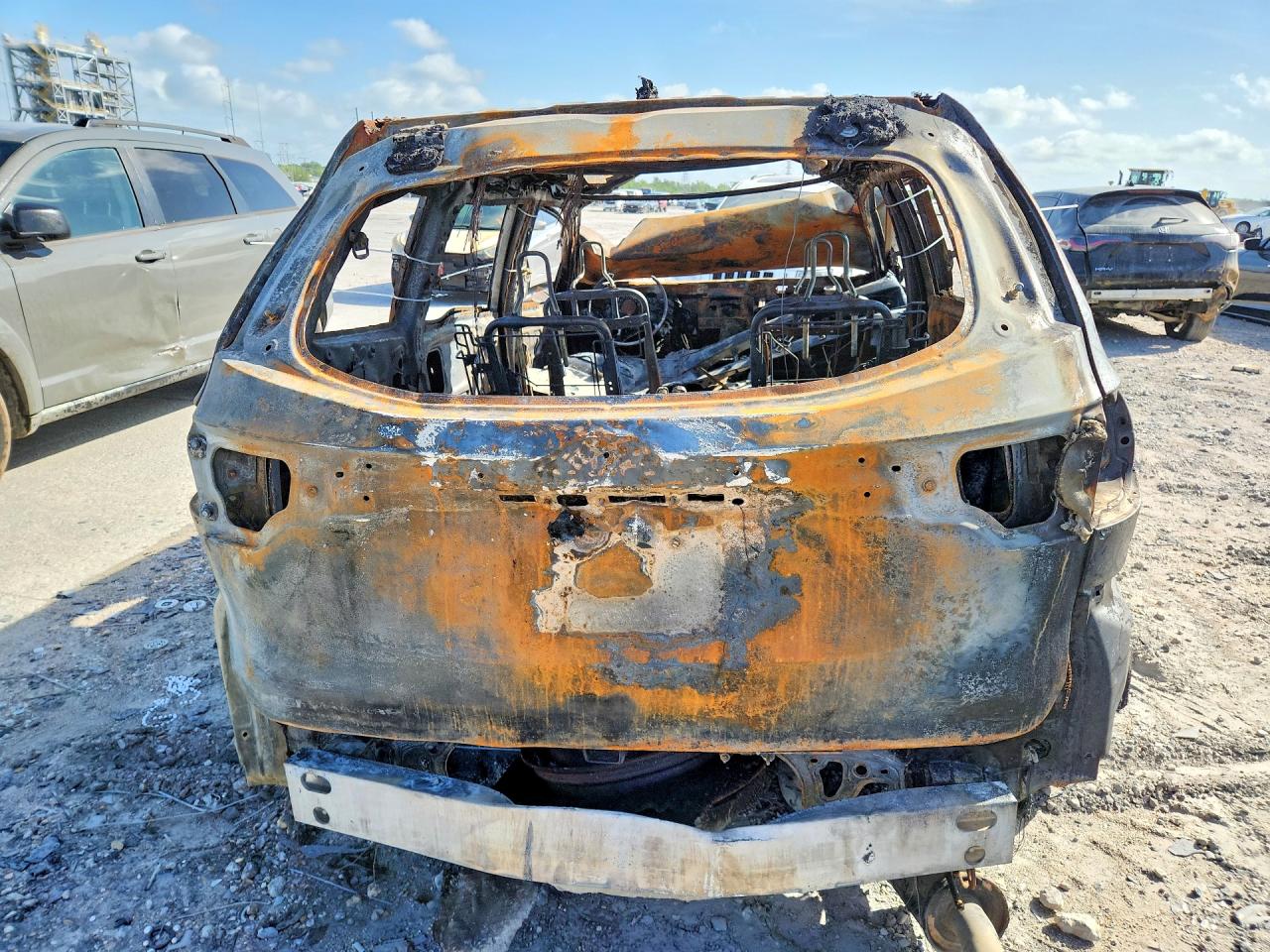 2015 Toyota Highlander Limited Burn vin: 5TDYKRFH9FS040971