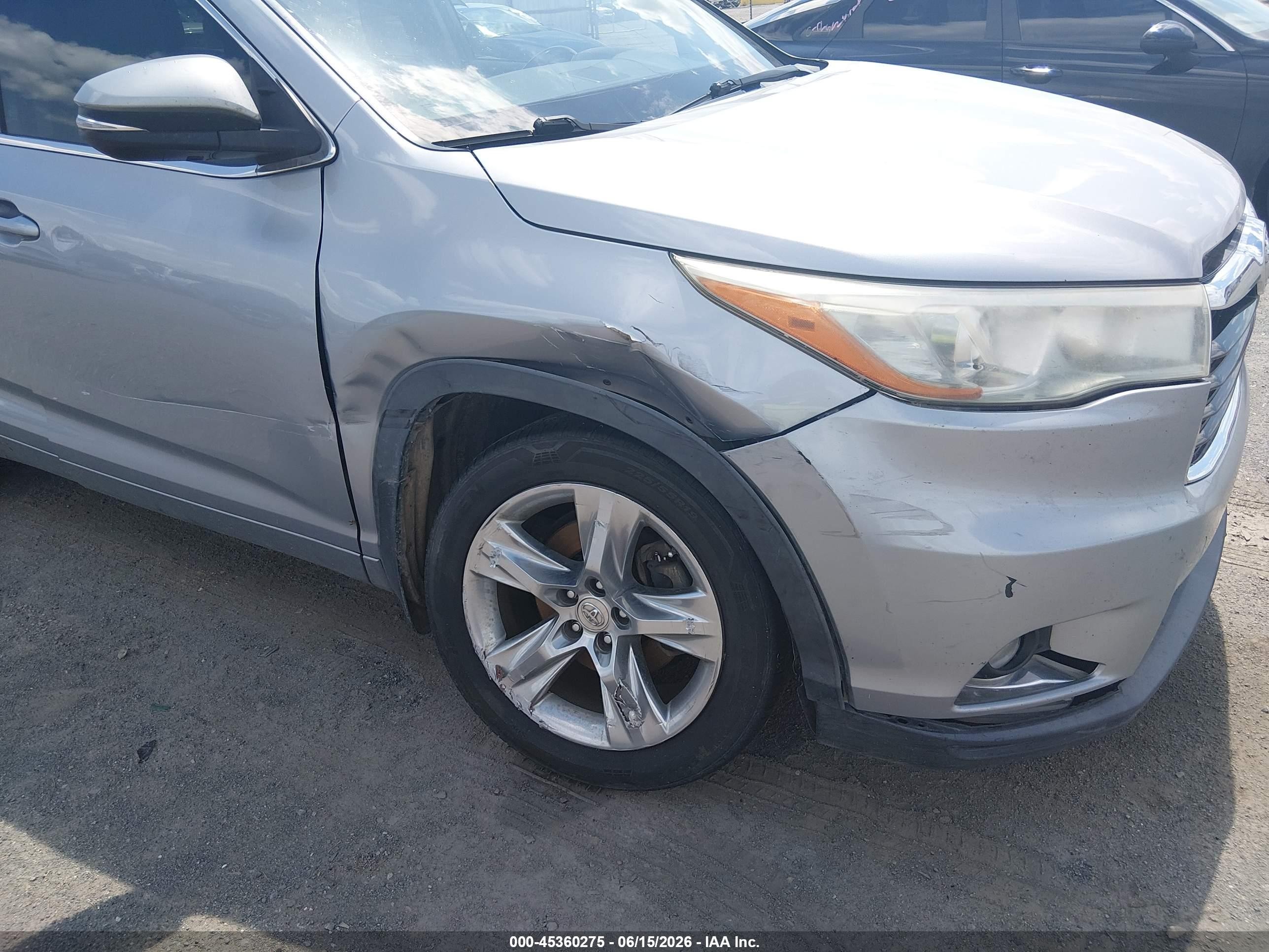 2015 Toyota Highlander Limited V6 Silver vin: 5TDYKRFH9FS053302