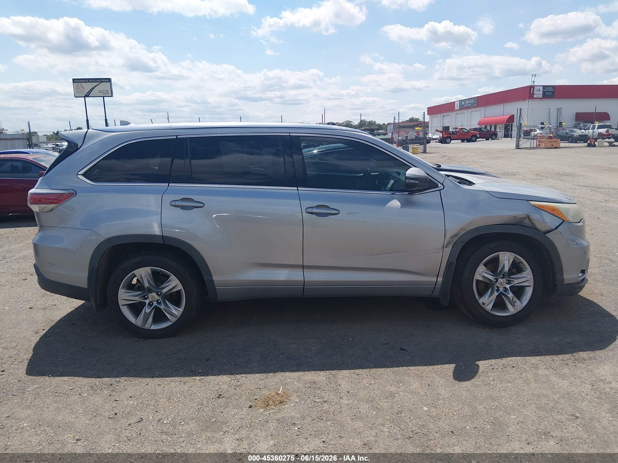 2015 Toyota Highlander Limited V6 Silver vin: 5TDYKRFH9FS053302