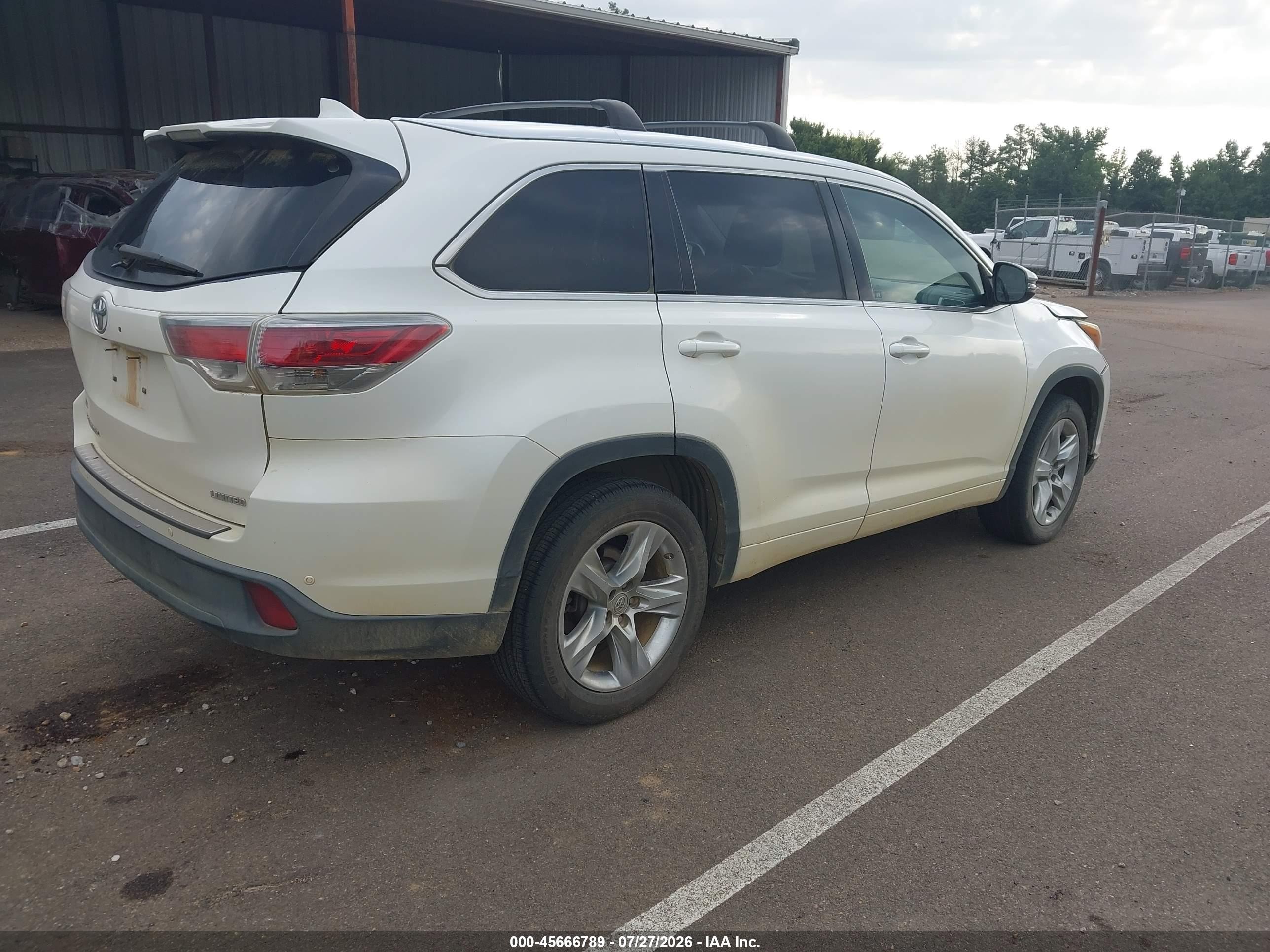 2015 Toyota Highlander Limited V6 White vin: 5TDYKRFH9FS074621