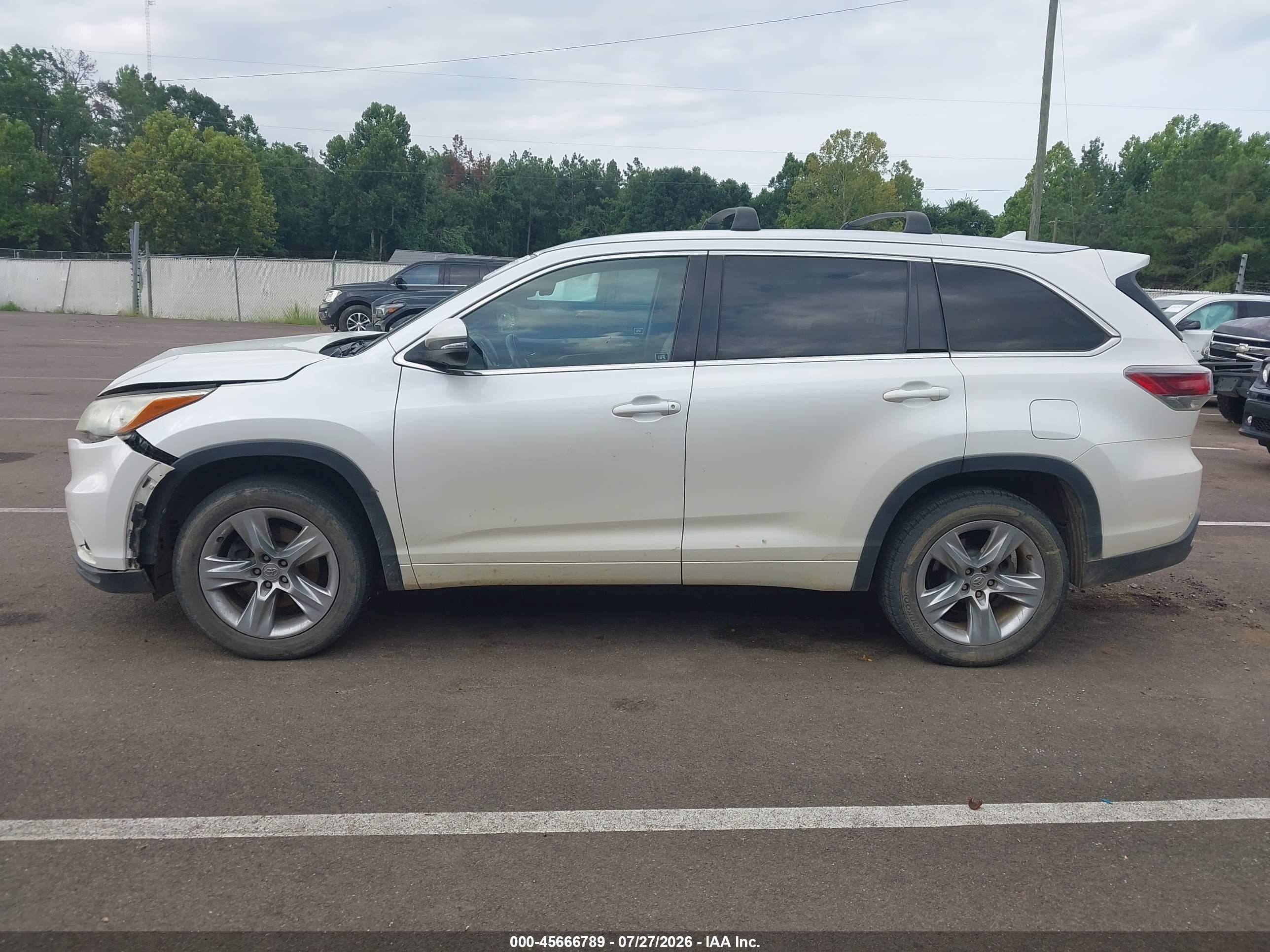 2015 Toyota Highlander Limited V6 White vin: 5TDYKRFH9FS074621