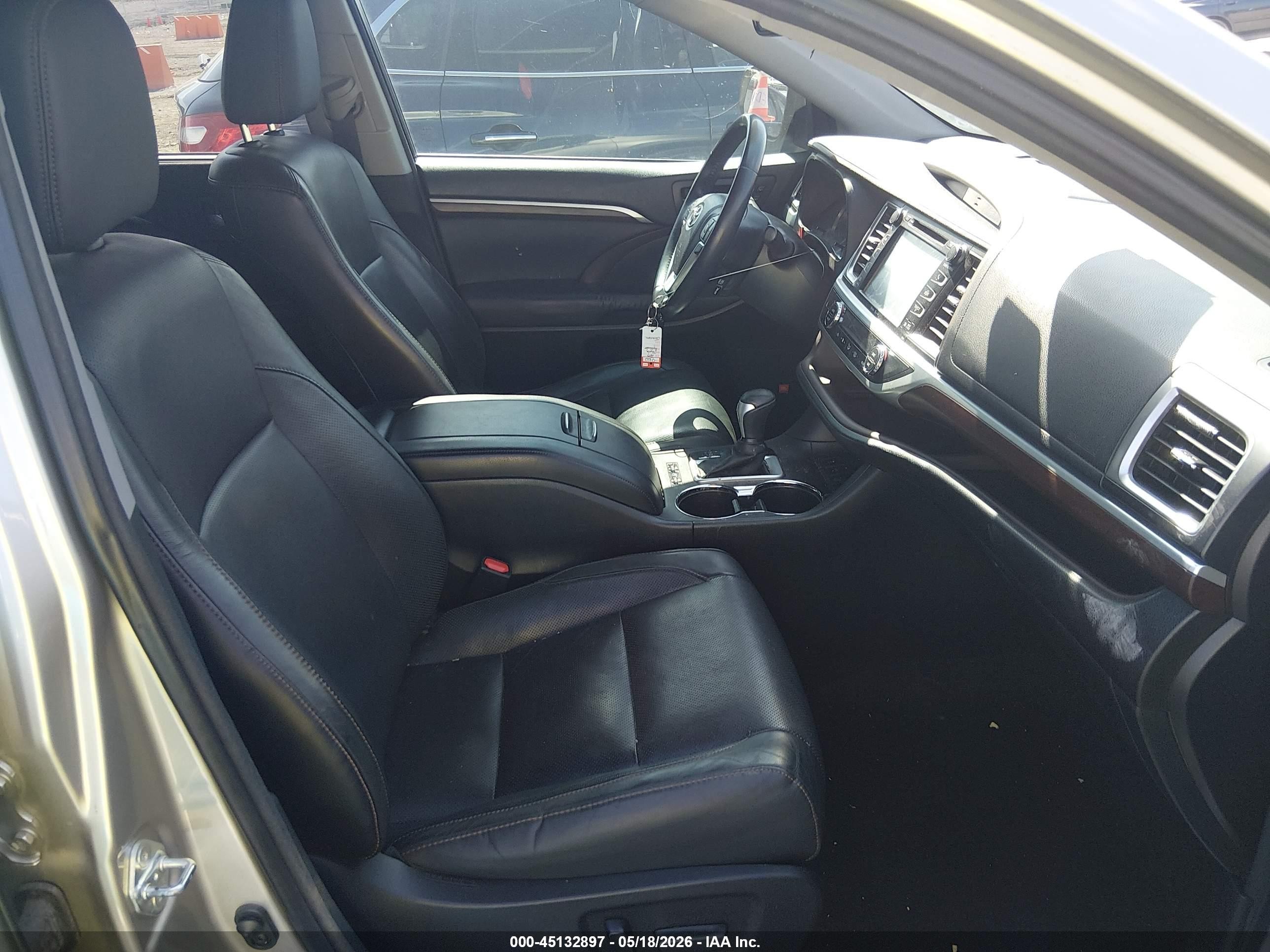 2015 Toyota Highlander Limited V6 Gold vin: 5TDYKRFH9FS080838