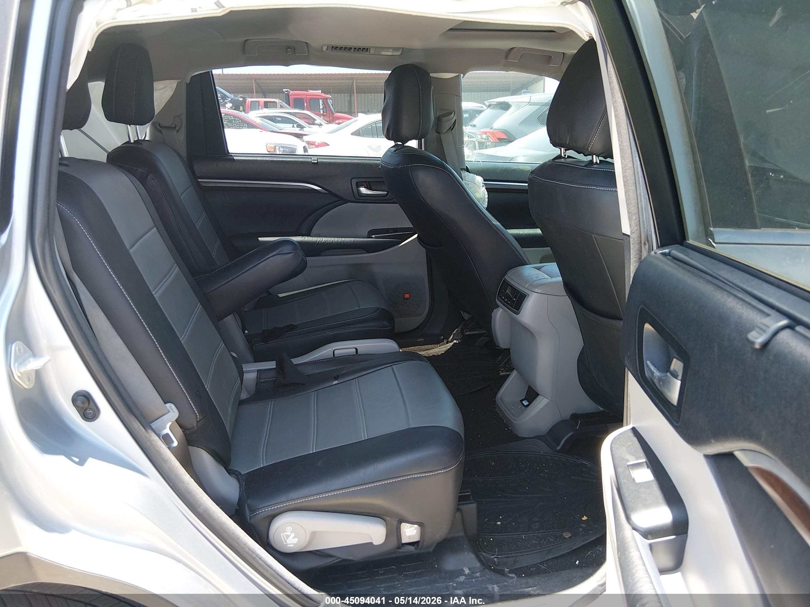 2015 Toyota Highlander Limited V6 Blue vin: 5TDYKRFH9FS117189