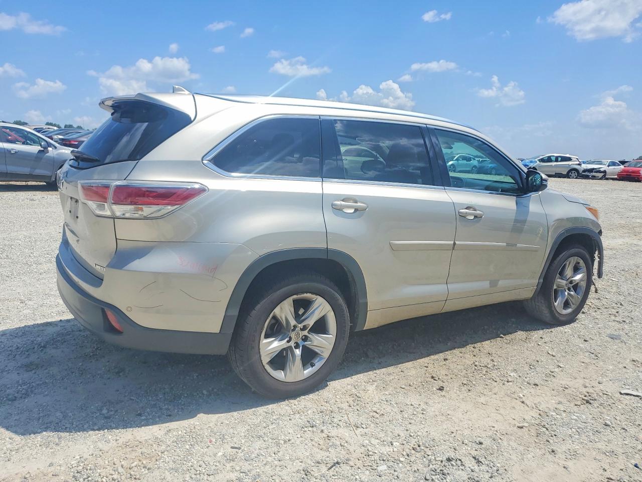 2015 Toyota Highlander Limited Beige vin: 5TDYKRFHXFS072408