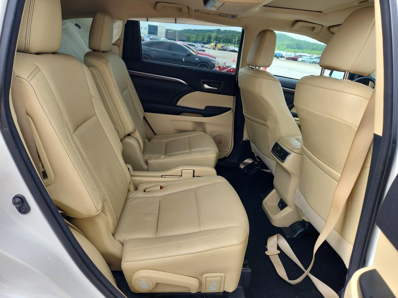 2015 Toyota Highlander Limited White vin: 5TDYKRFHXFS078712